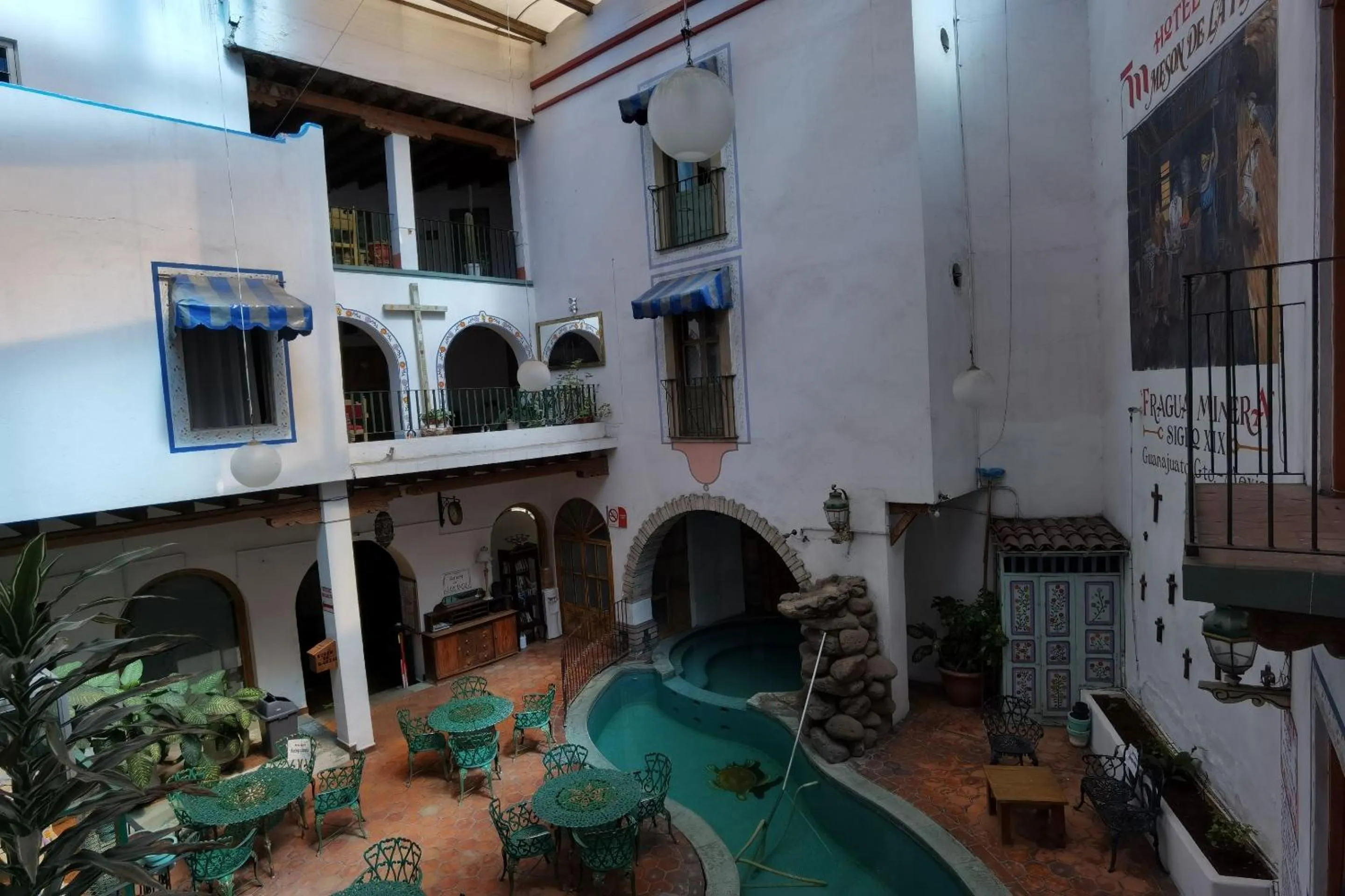 Swimming pool in CAPITAL O Meson De La Fragua