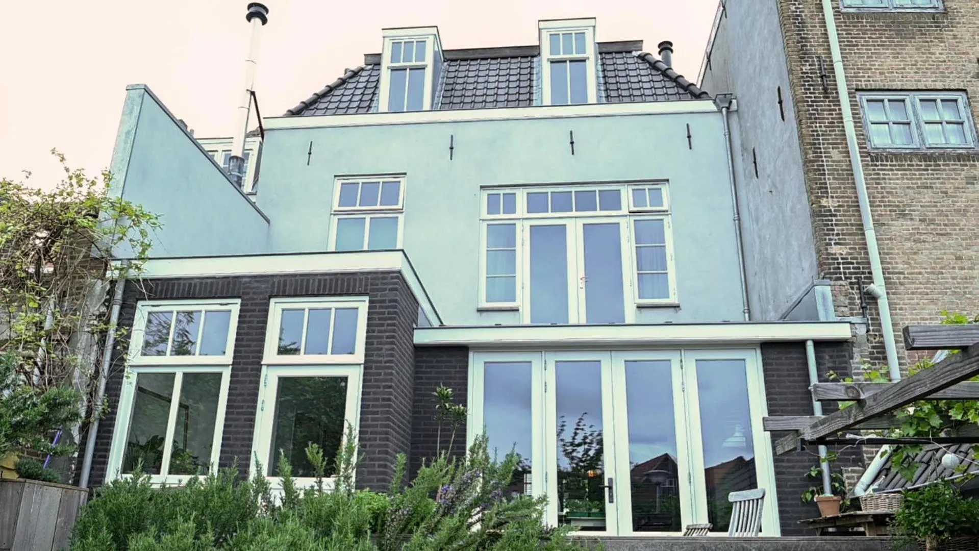 View (from property/room) in B&B Van Amsterdam