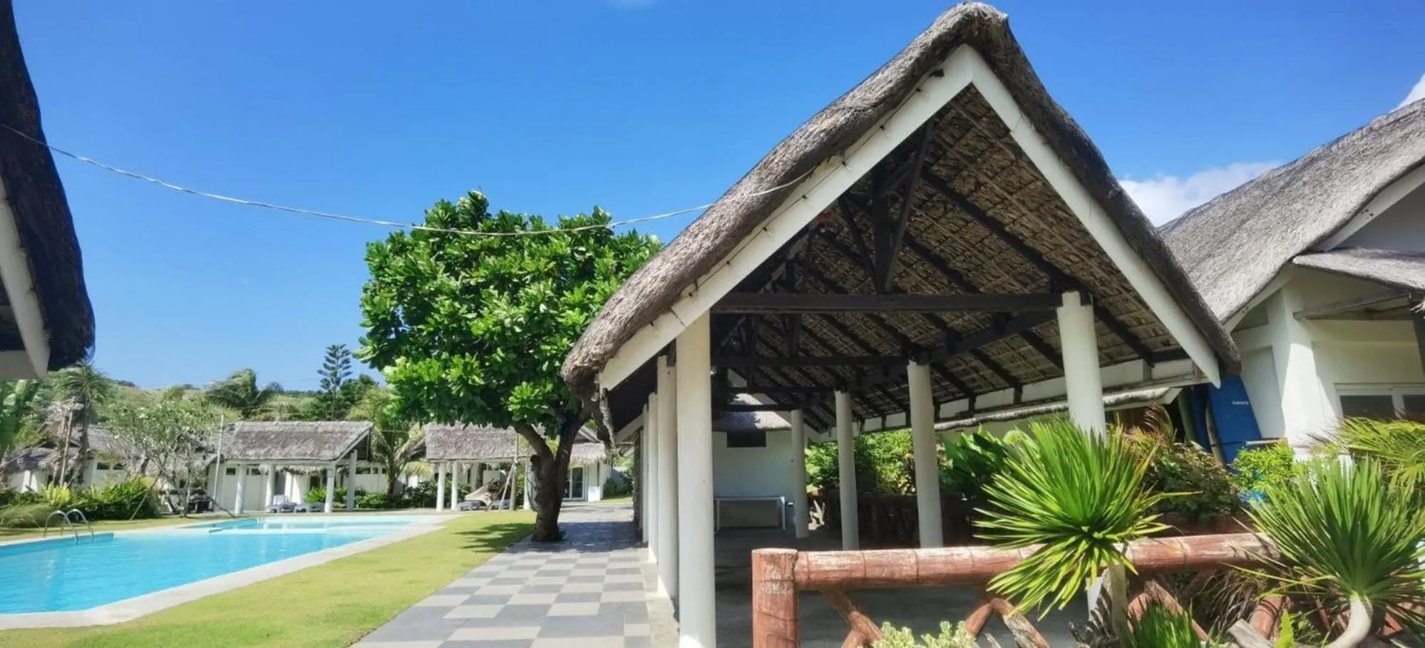 Property building in Ikani Surf Resort