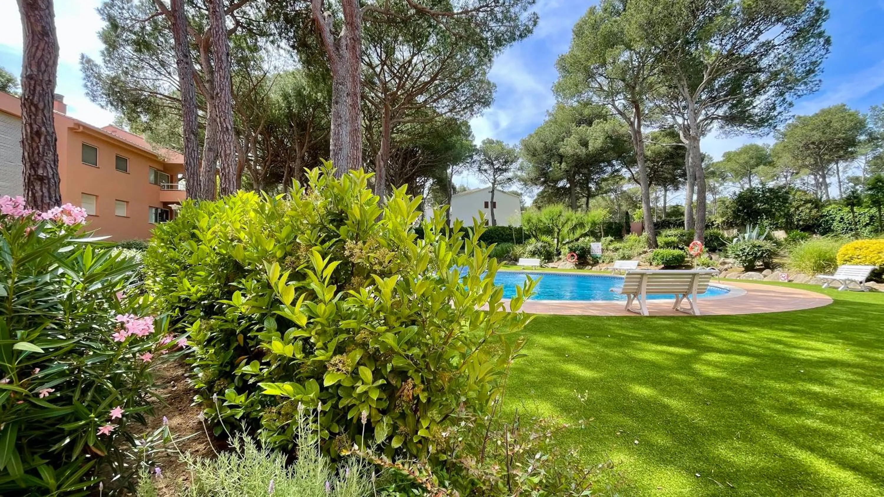 Swimming pool in Puig Sa Guilla 1C B2