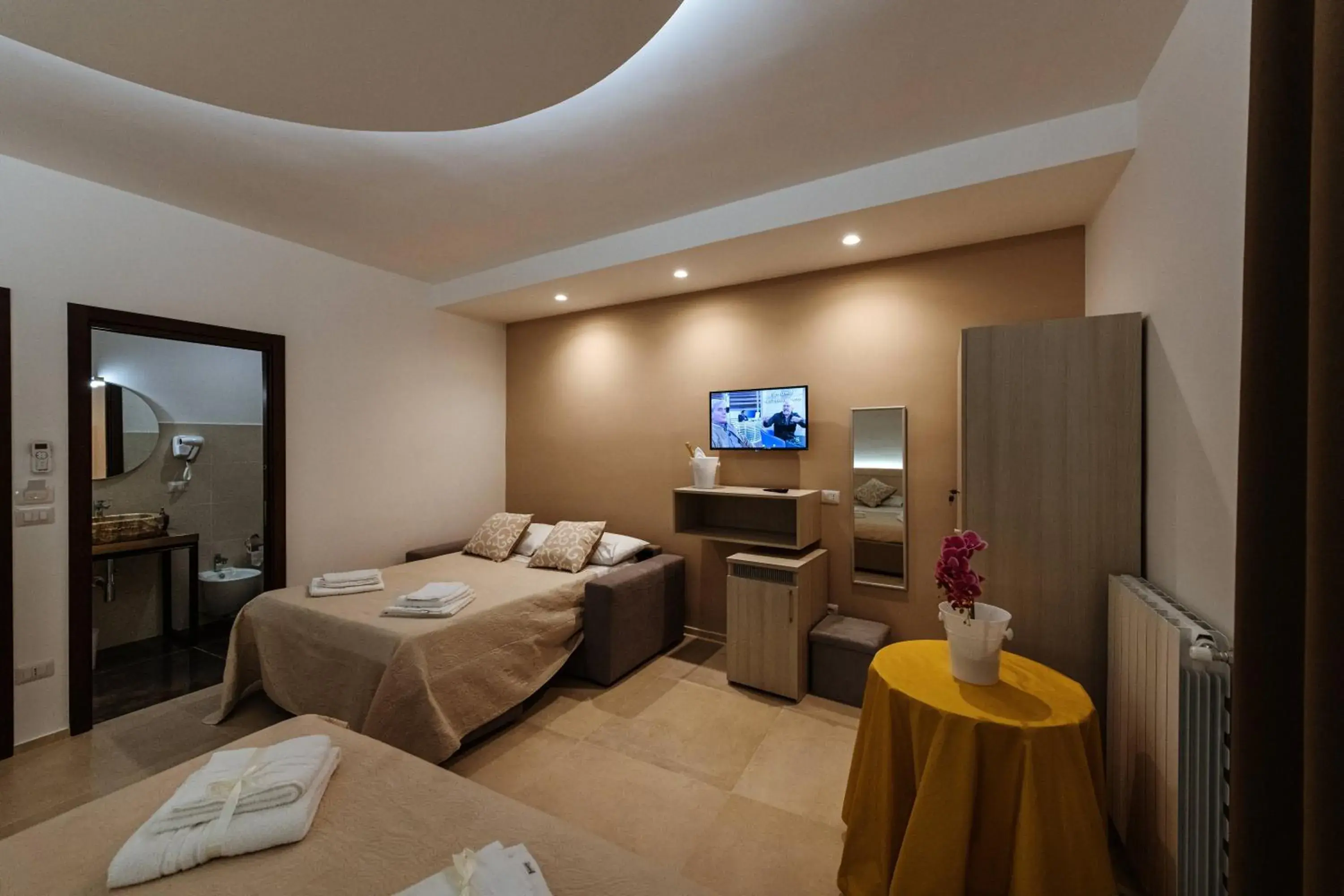 Deluxe Queen Room with Two Queen Beds in BaroccoSuite Deluxe Queen Room with Two Queen Beds in BaroccoSuite