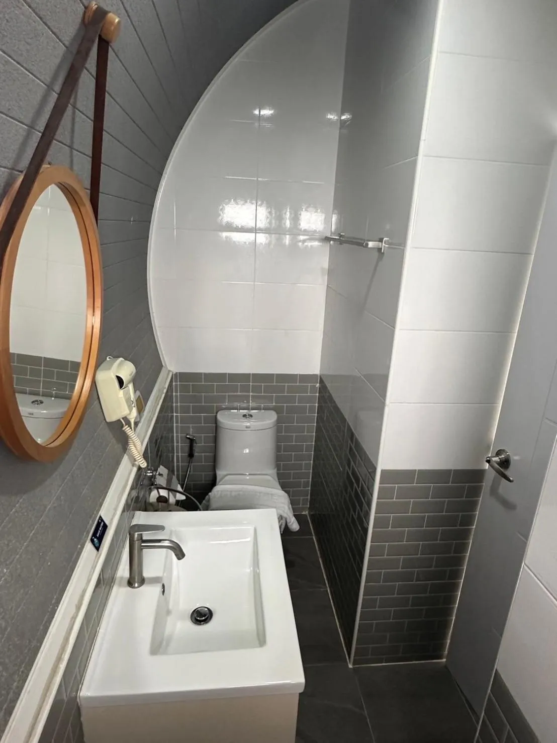 Saksiam Lakeside Resort