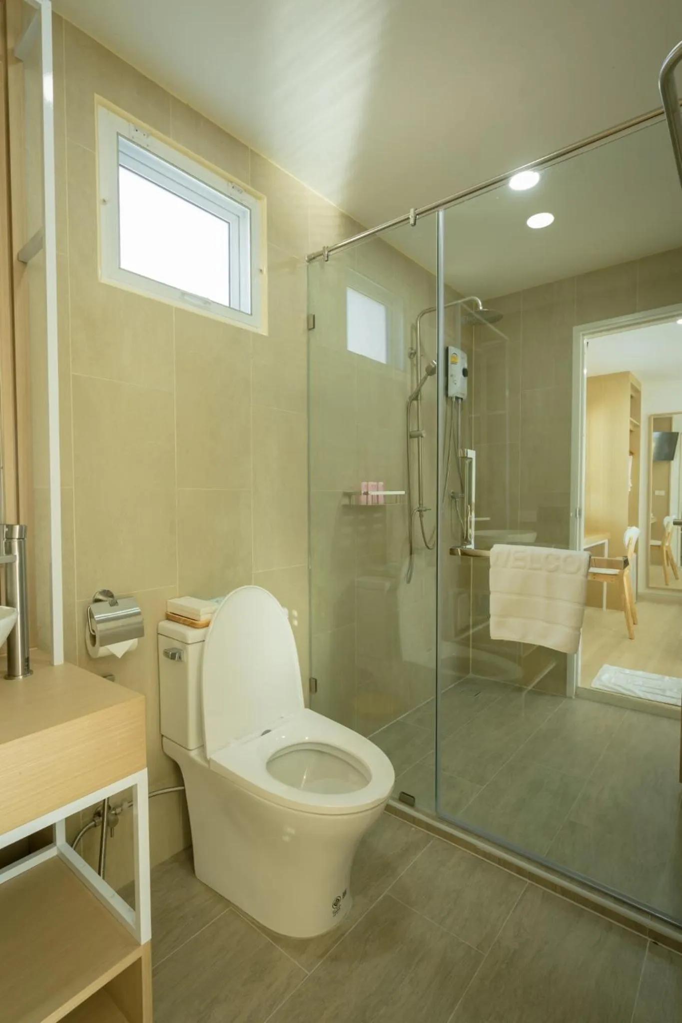 Saksiam Lakeside Resort