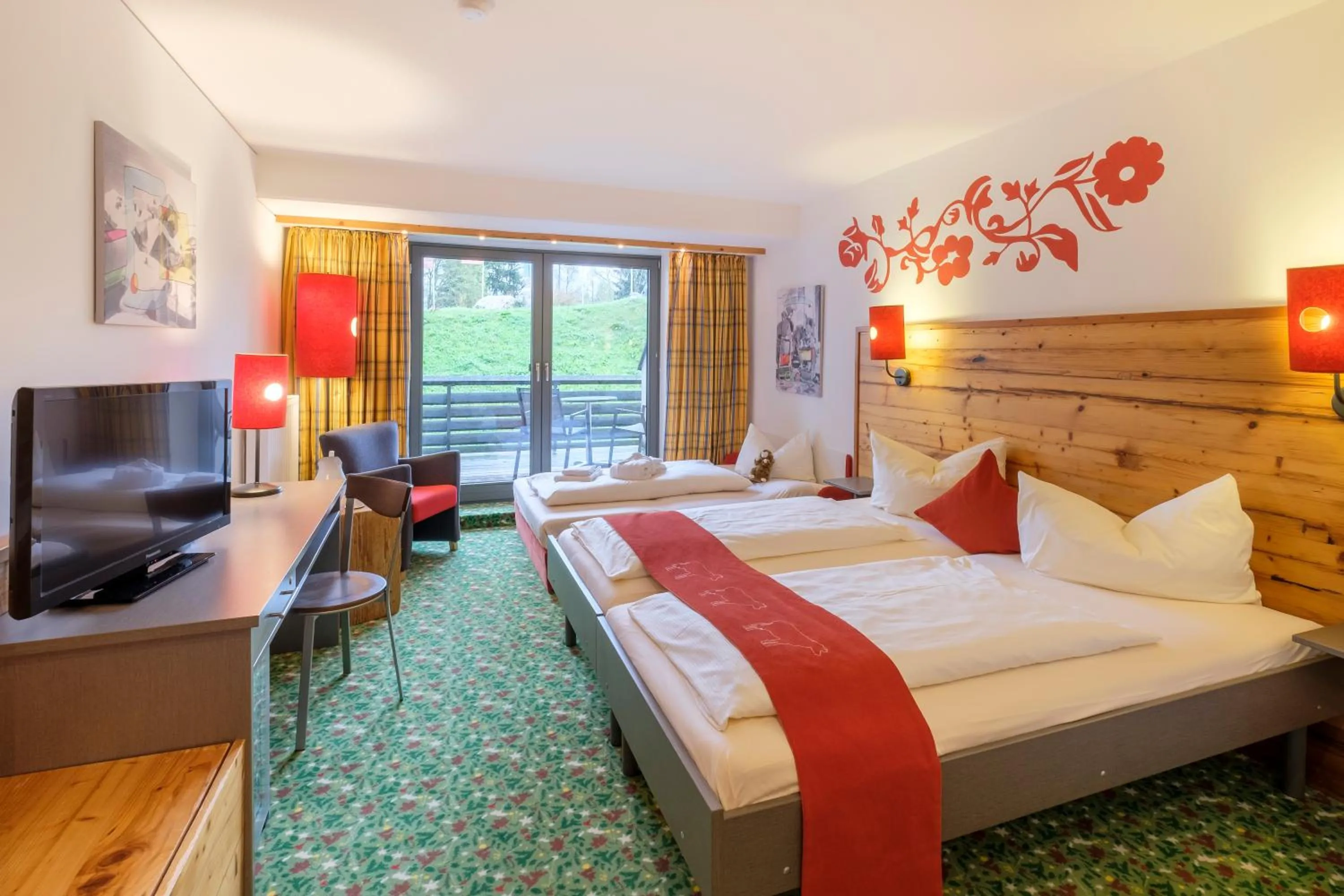 Bedroom, Bed in Hotel Oberstdorf