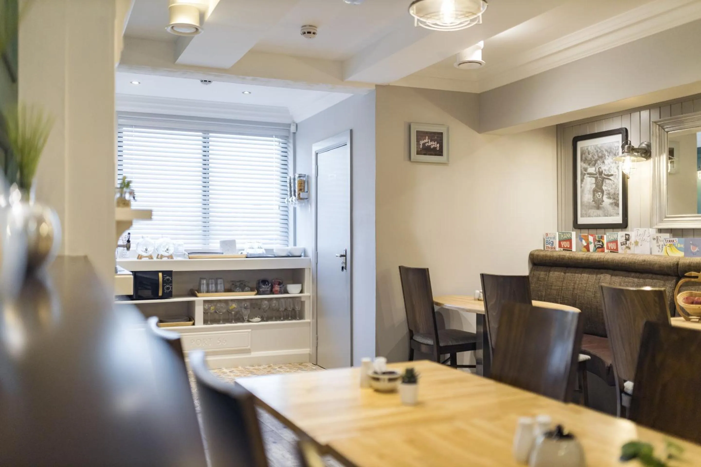 Dining area in Port 56