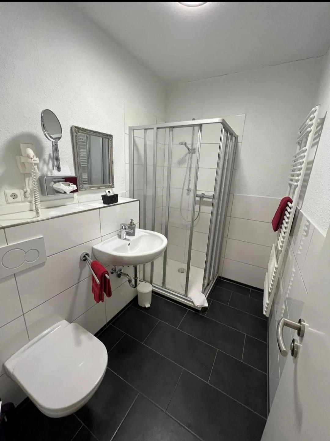 Bathroom in Hotel Columbus und Glamping