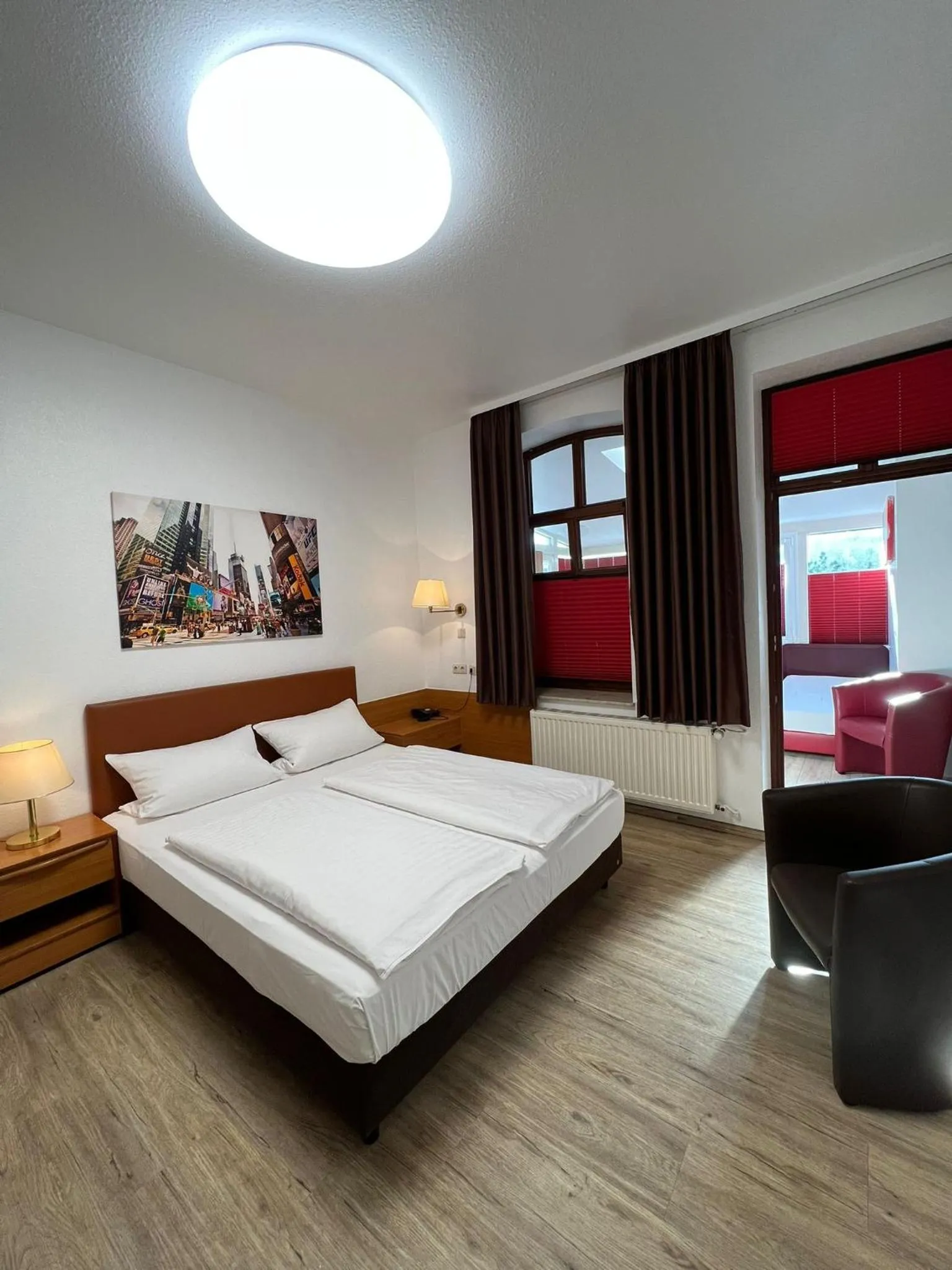 Photo of the whole room, Bed in Hotel Columbus und Glamping