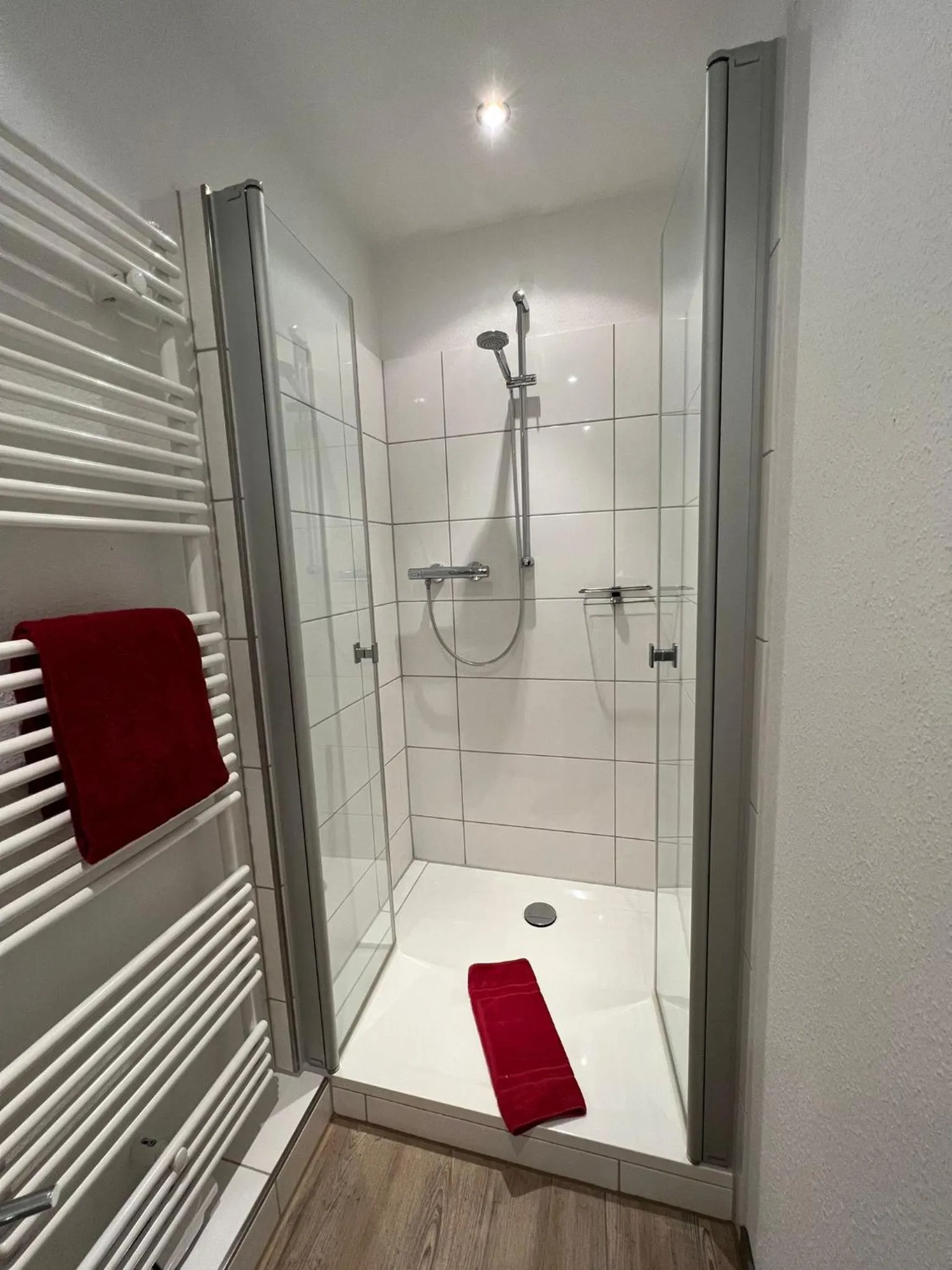 Bathroom in Hotel Columbus und Glamping