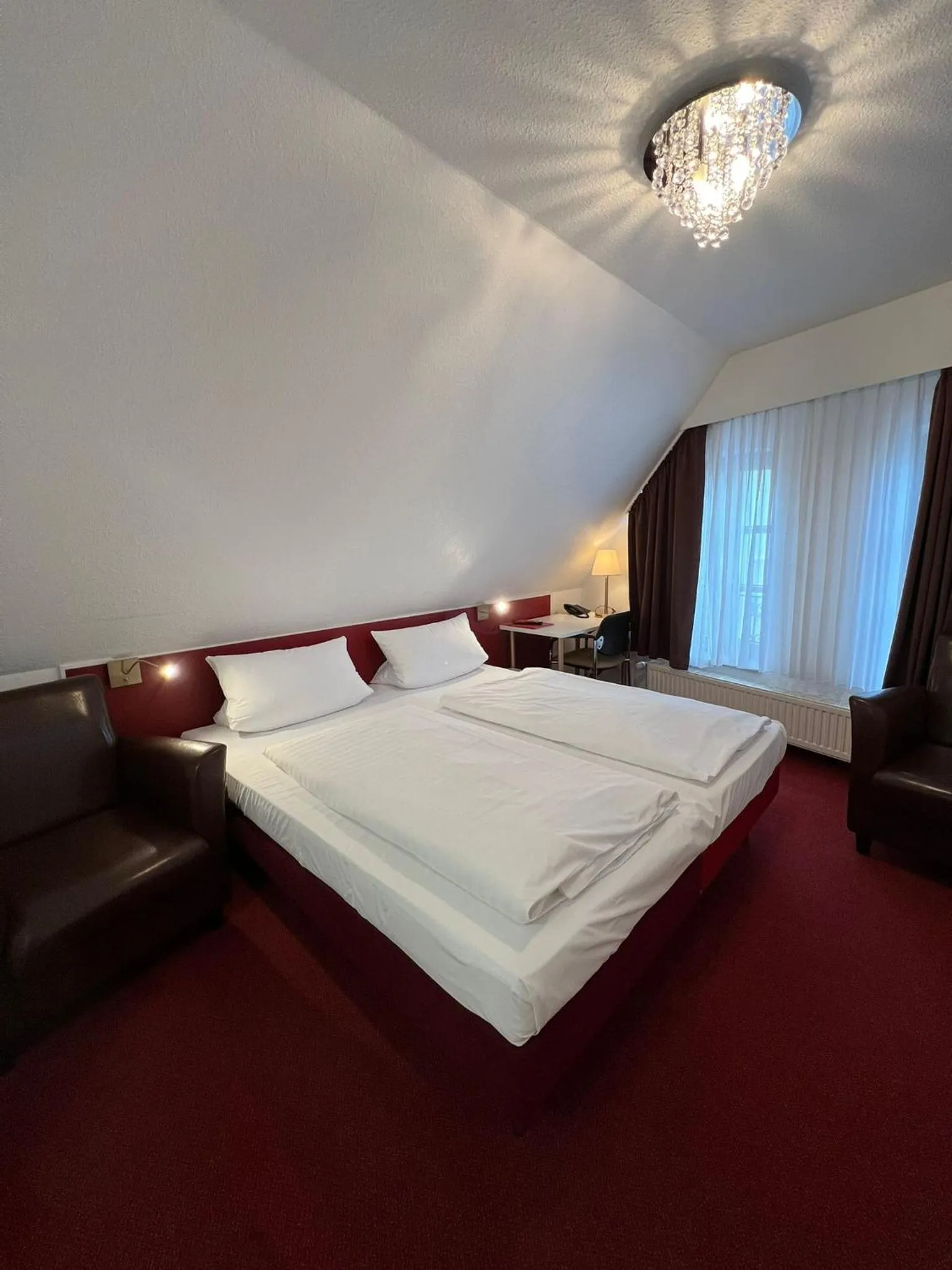 Bedroom, Bed in Hotel Columbus und Glamping