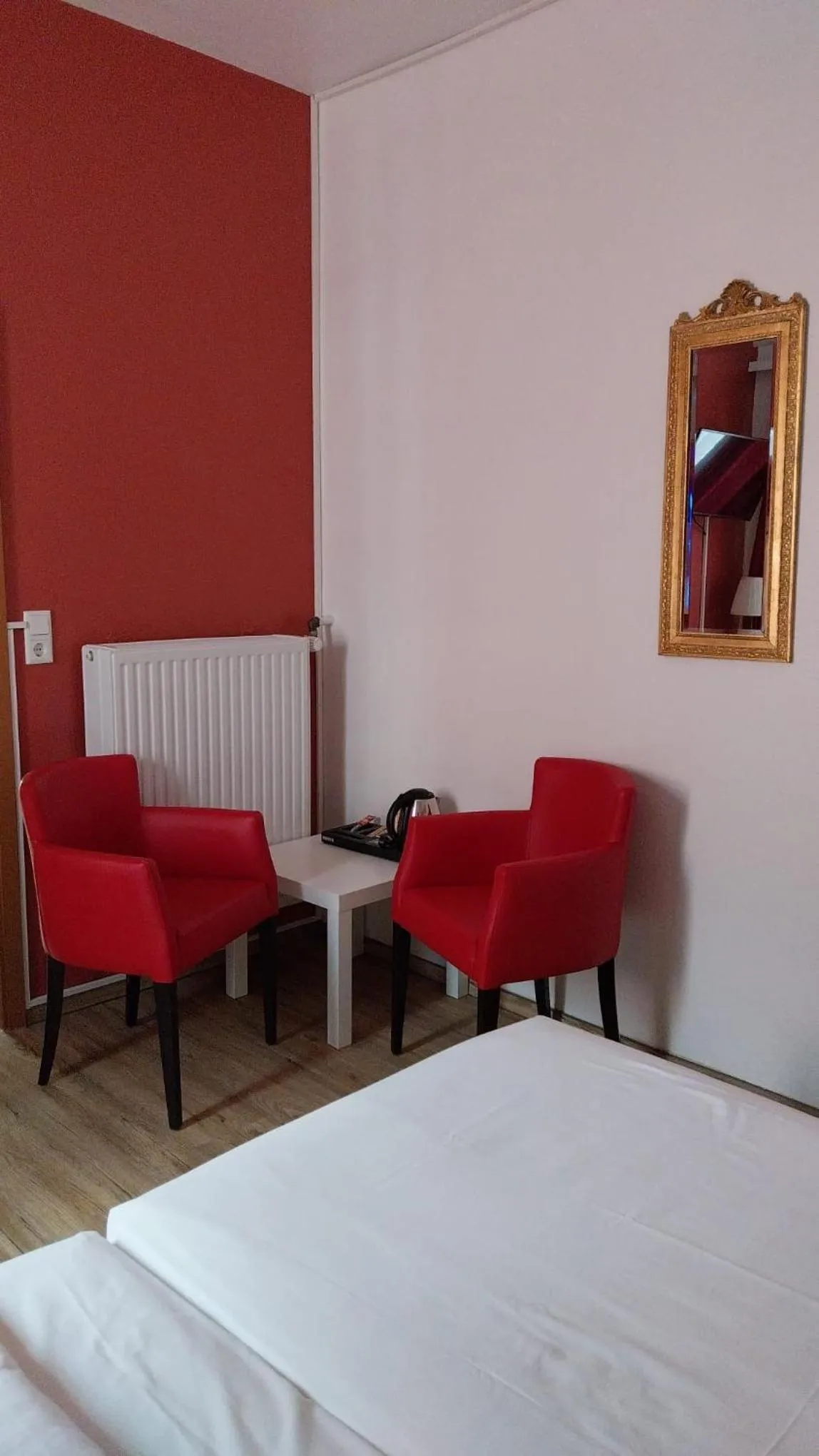 Seating area, Bed in Hotel Columbus und Glamping