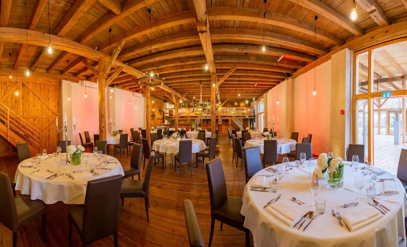 Banquet/Function facilities in ACANTUS Hotel