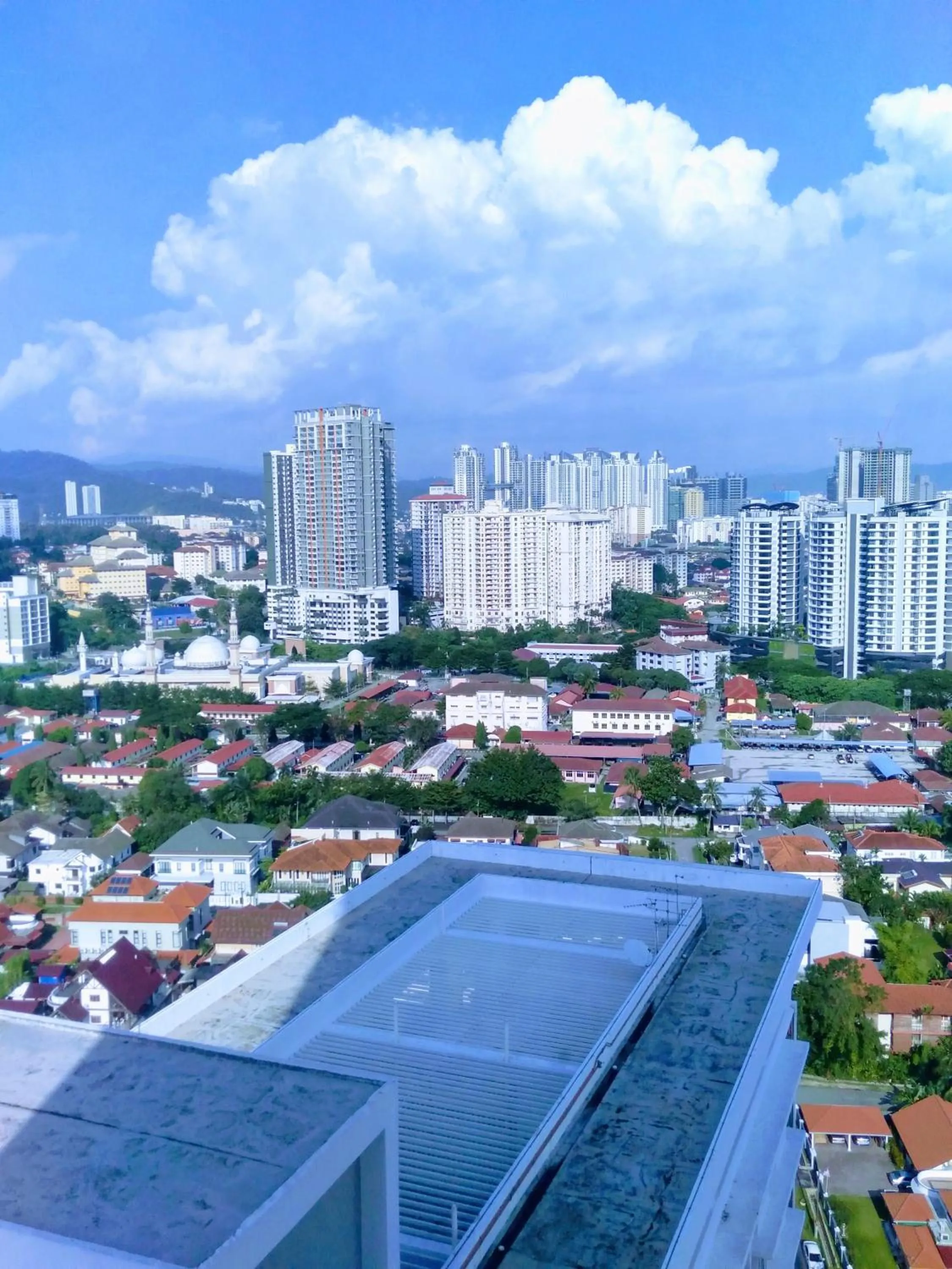 UTM Hotel & Residence