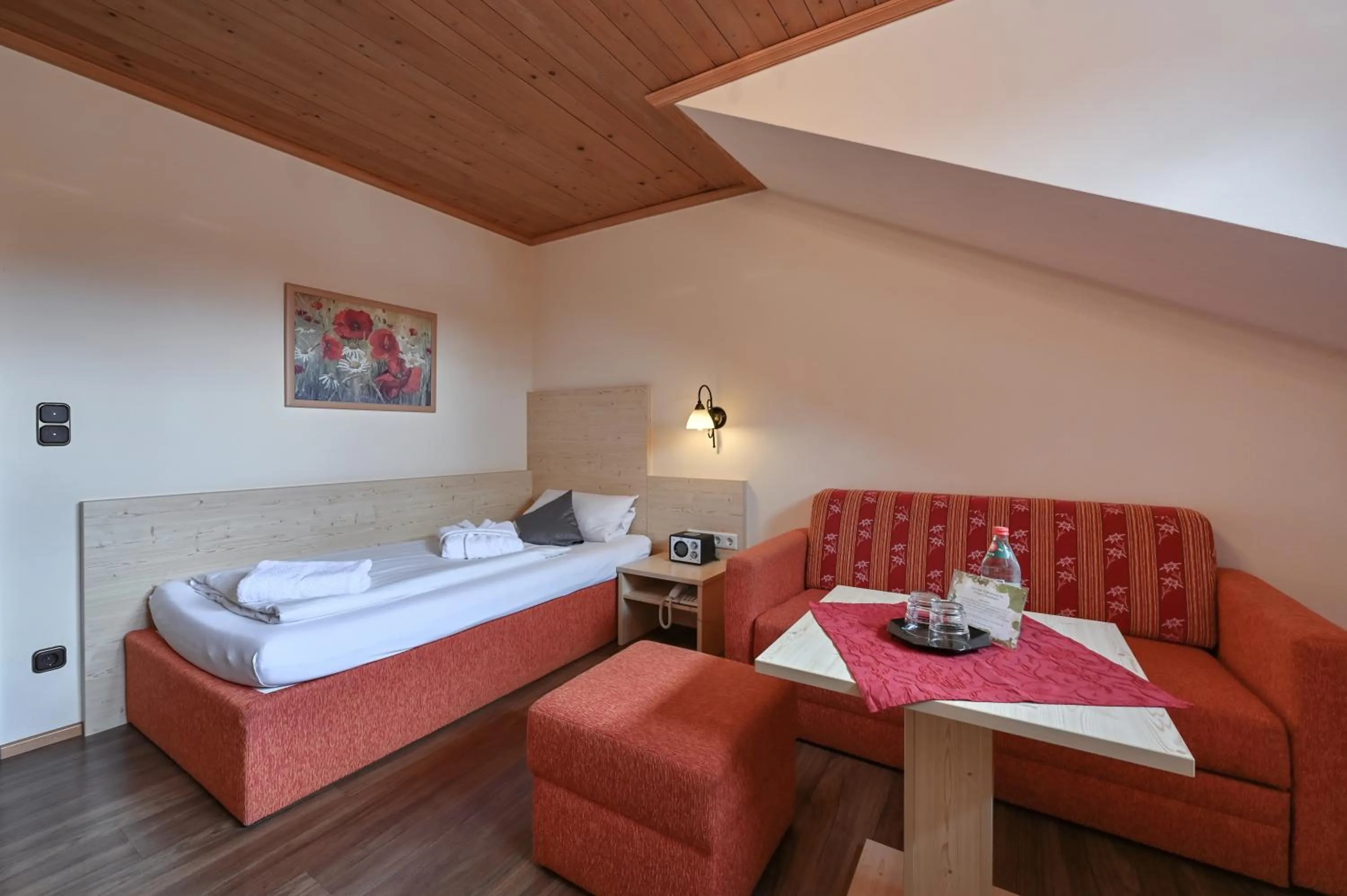 Photo of the whole room, Bed in Hotel Weinbauer