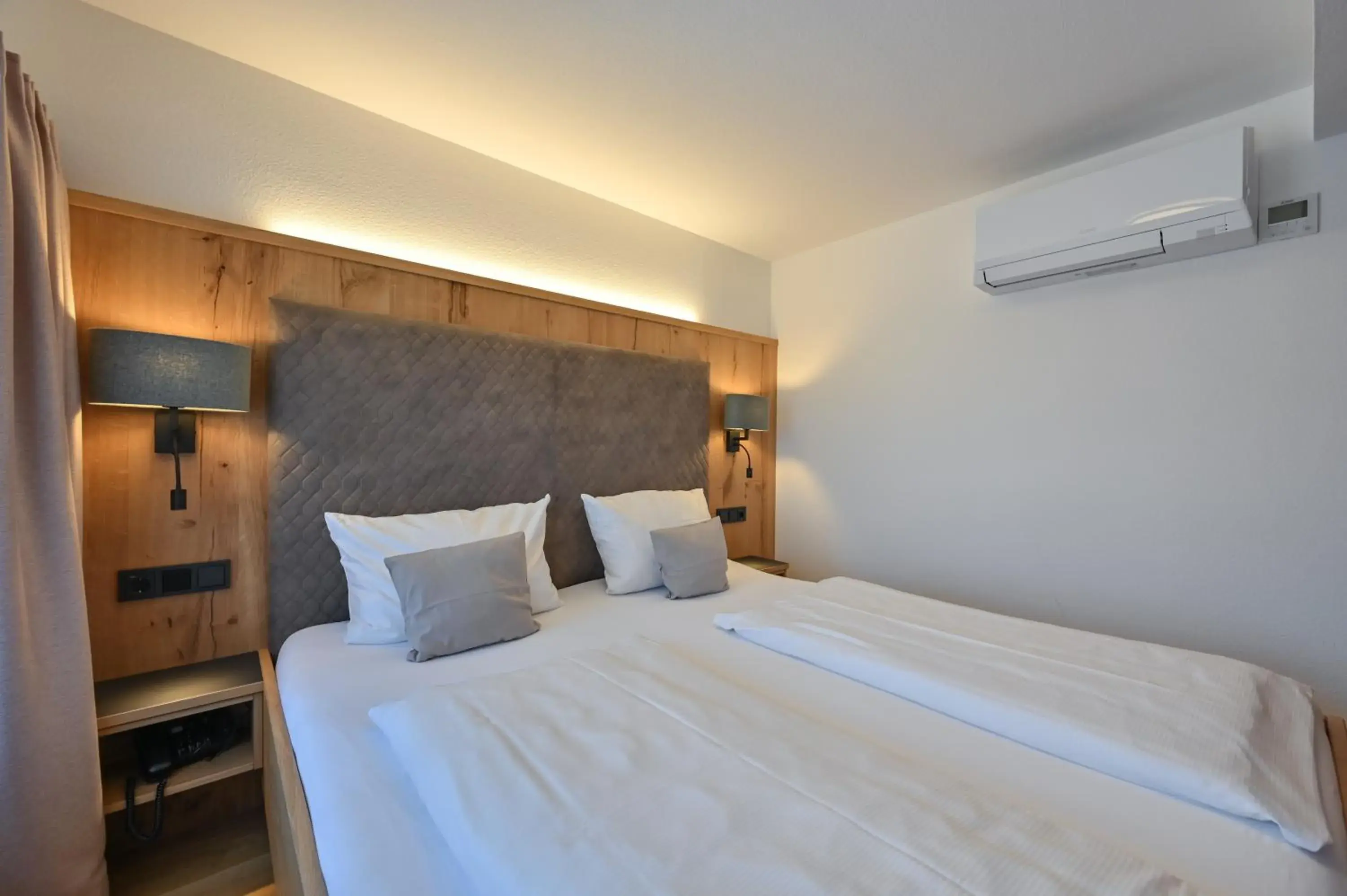 Family Room with Bathroom in Hotel Weinbauer Family Room with Bathroom in Hotel Weinbauer