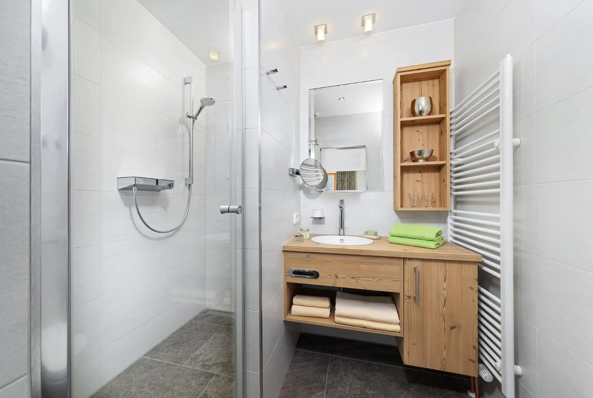 Shower in Hotel Weinbauer