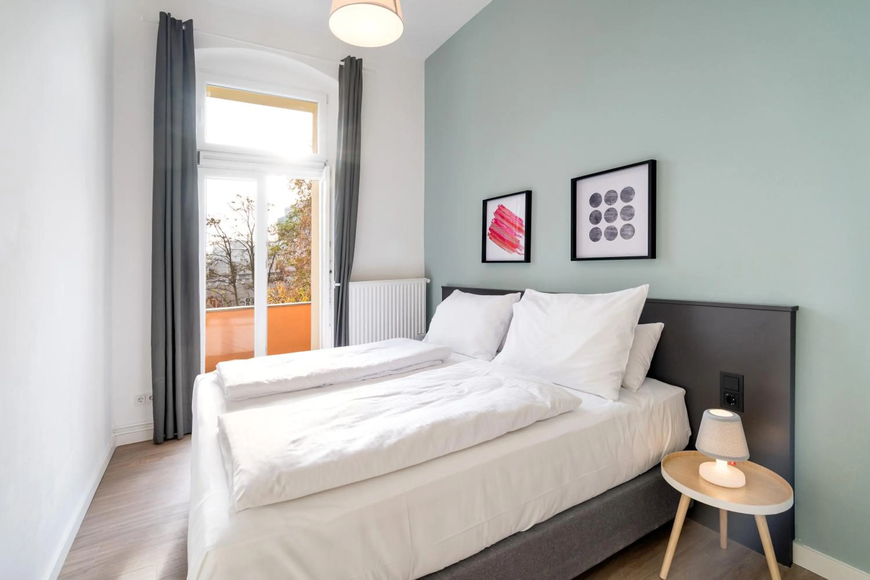 Bedroom, Bed in BENSIMON apartments Mitte/Wedding