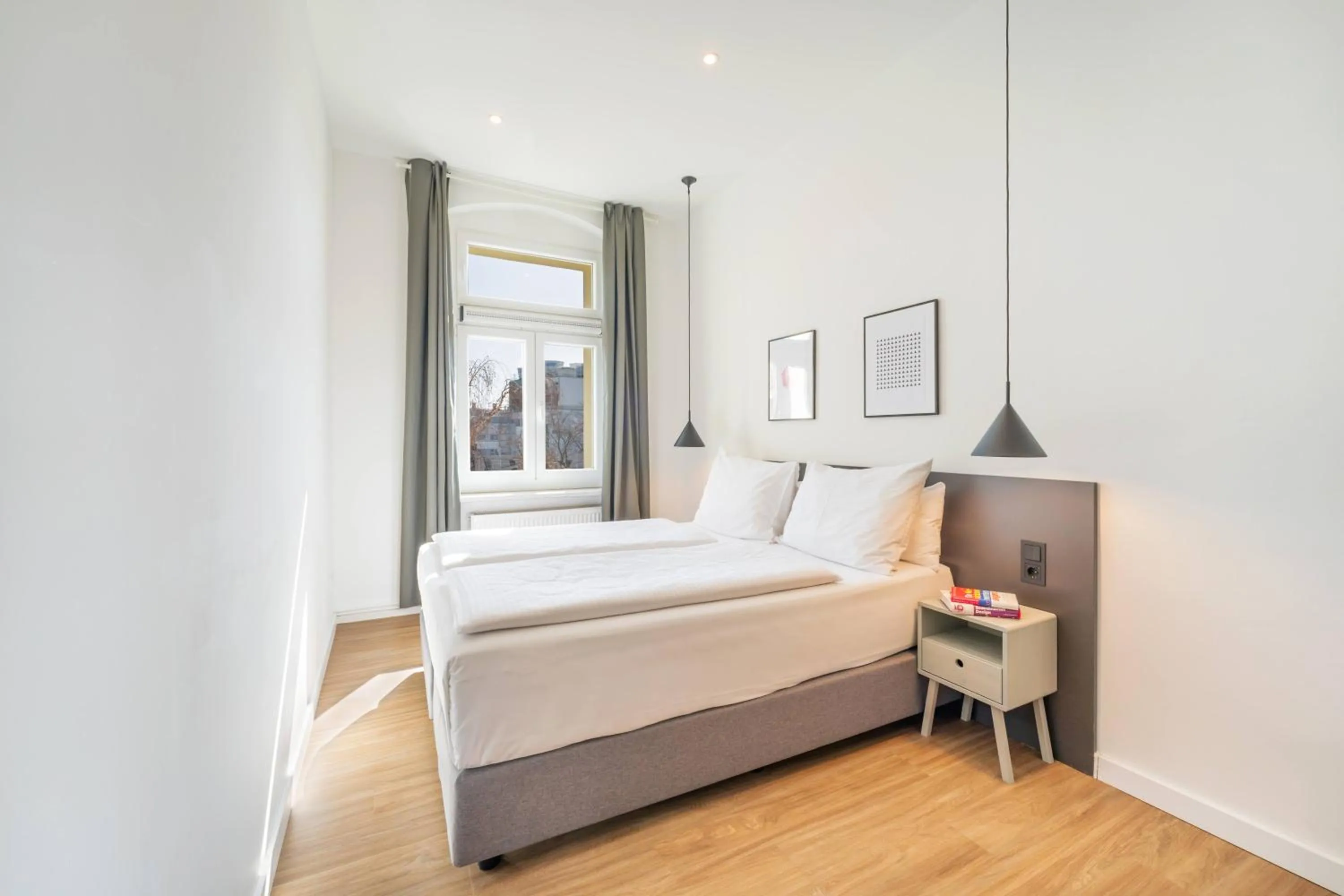 Bedroom, Bed in BENSIMON apartments Mitte/Wedding