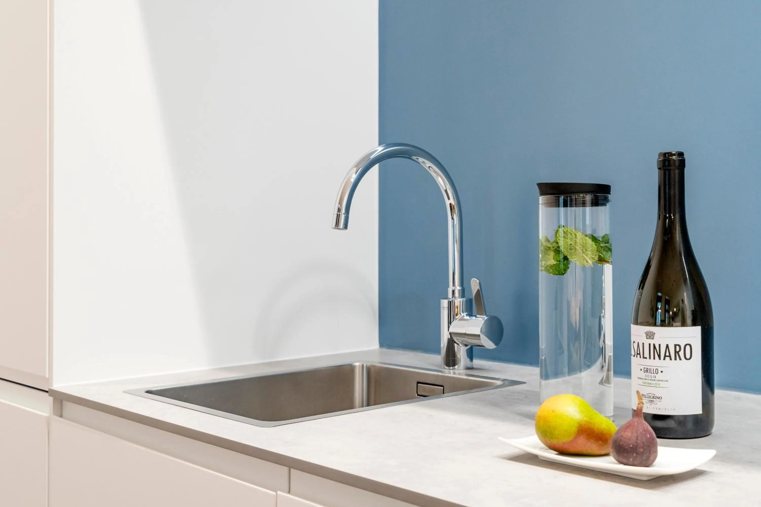 Kitchen or kitchenette in BENSIMON apartments Mitte/Wedding