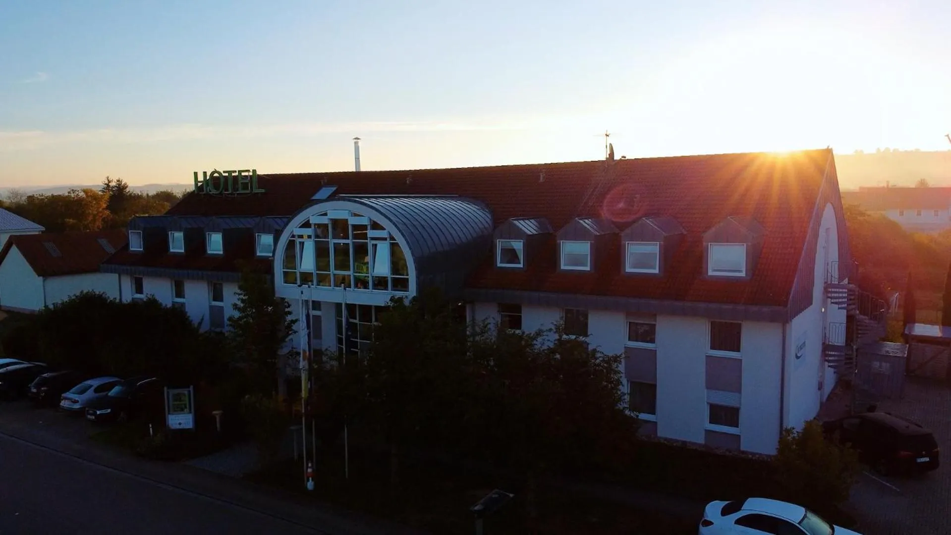 Property building in Hotel SunParc - SHUTTLE zum Europa-Park Rust 4km & Rulantica 2km