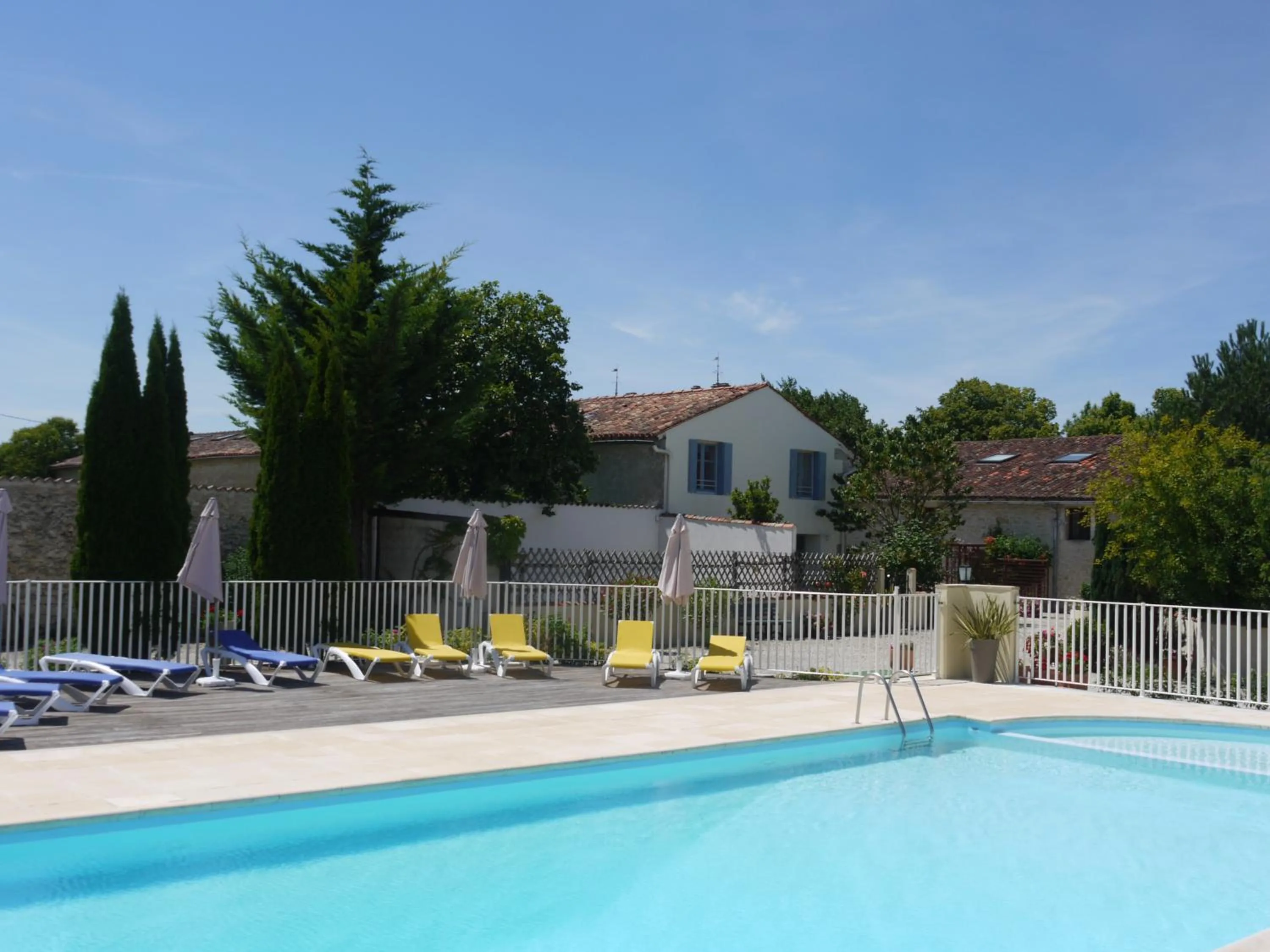 Three-Bedroom House in Domaine Les Granges