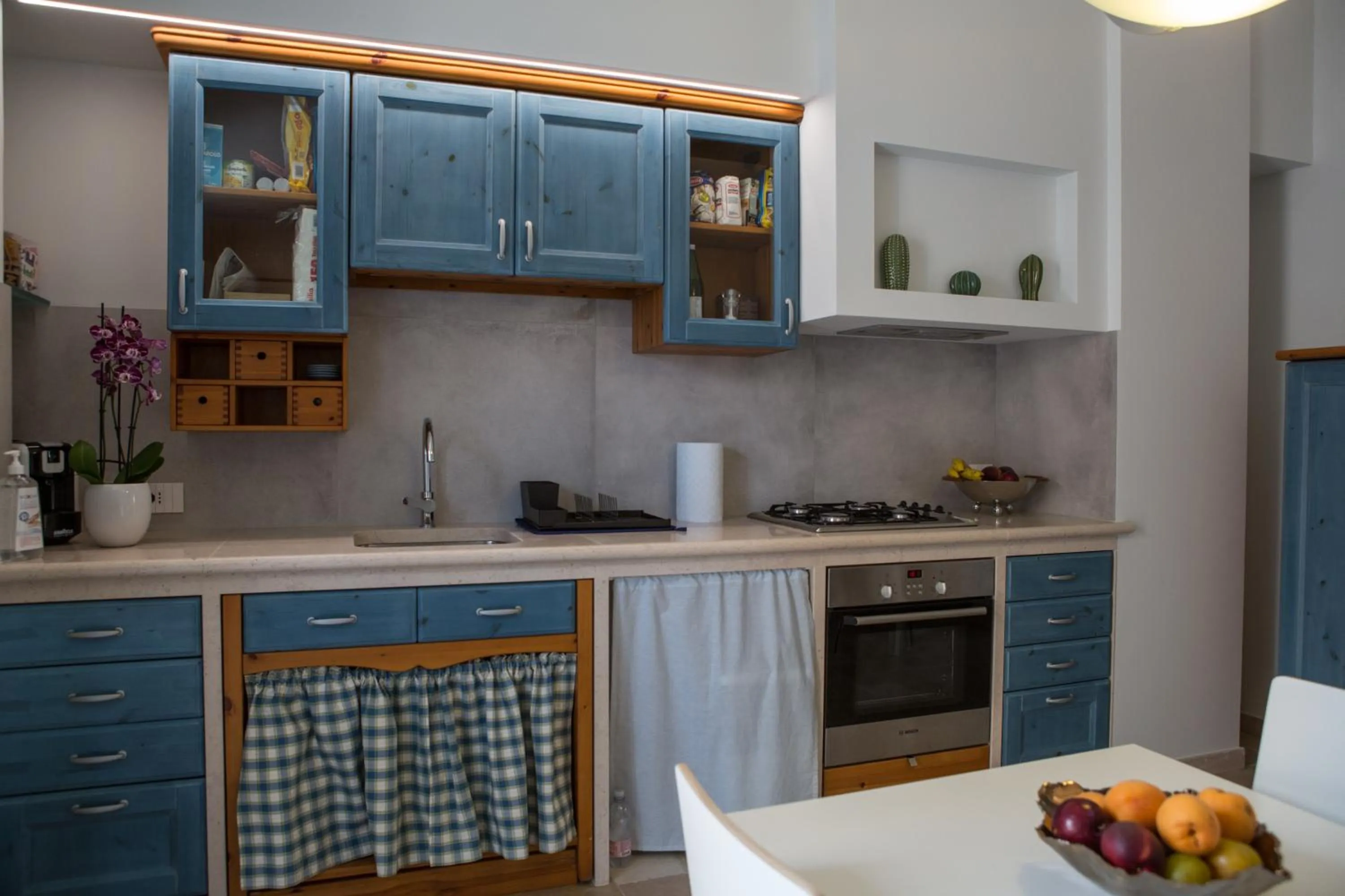 Kitchen or kitchenette in B&B Borgo Marinaro
