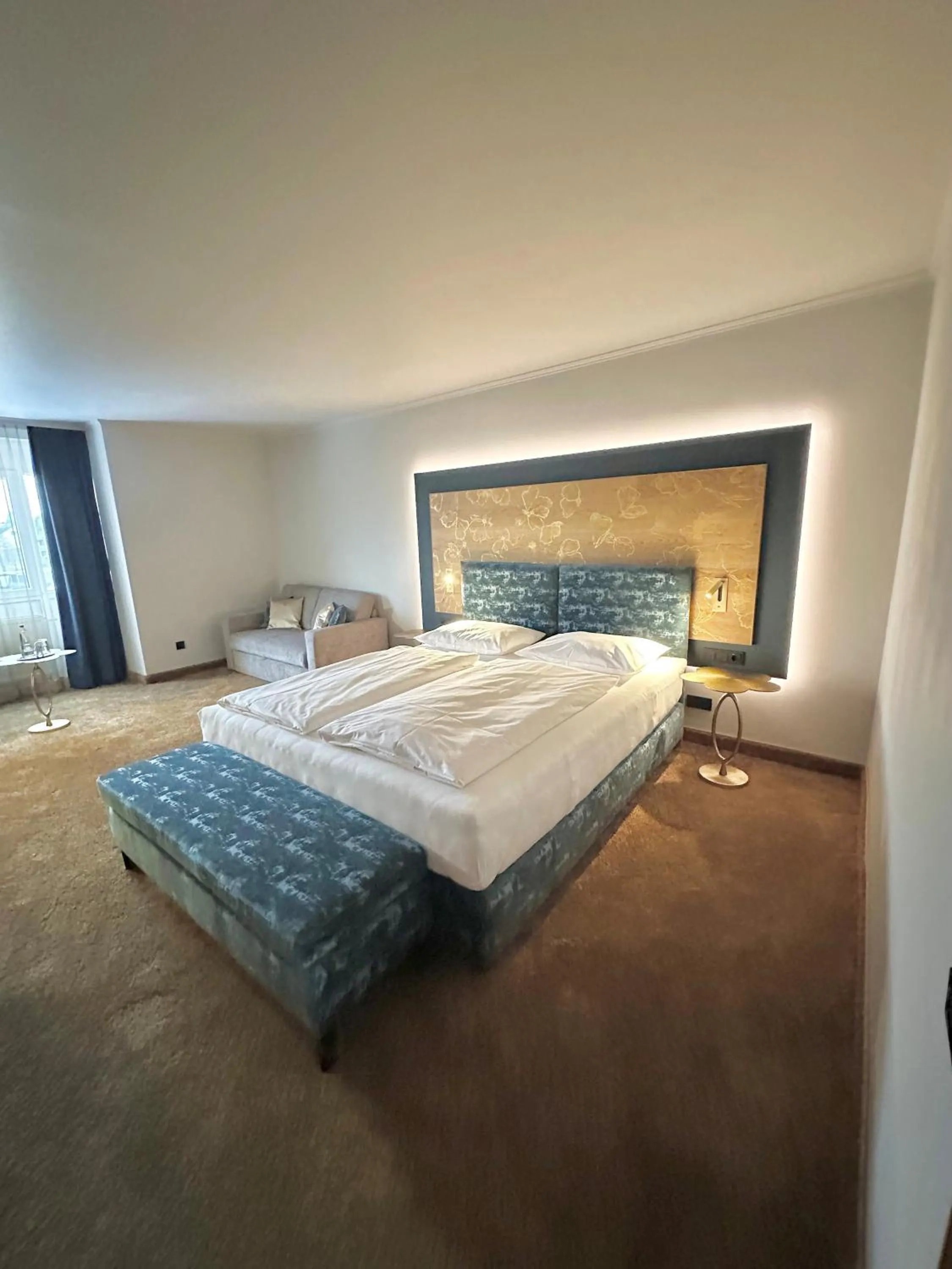 Bed in Ringhotel Reubel