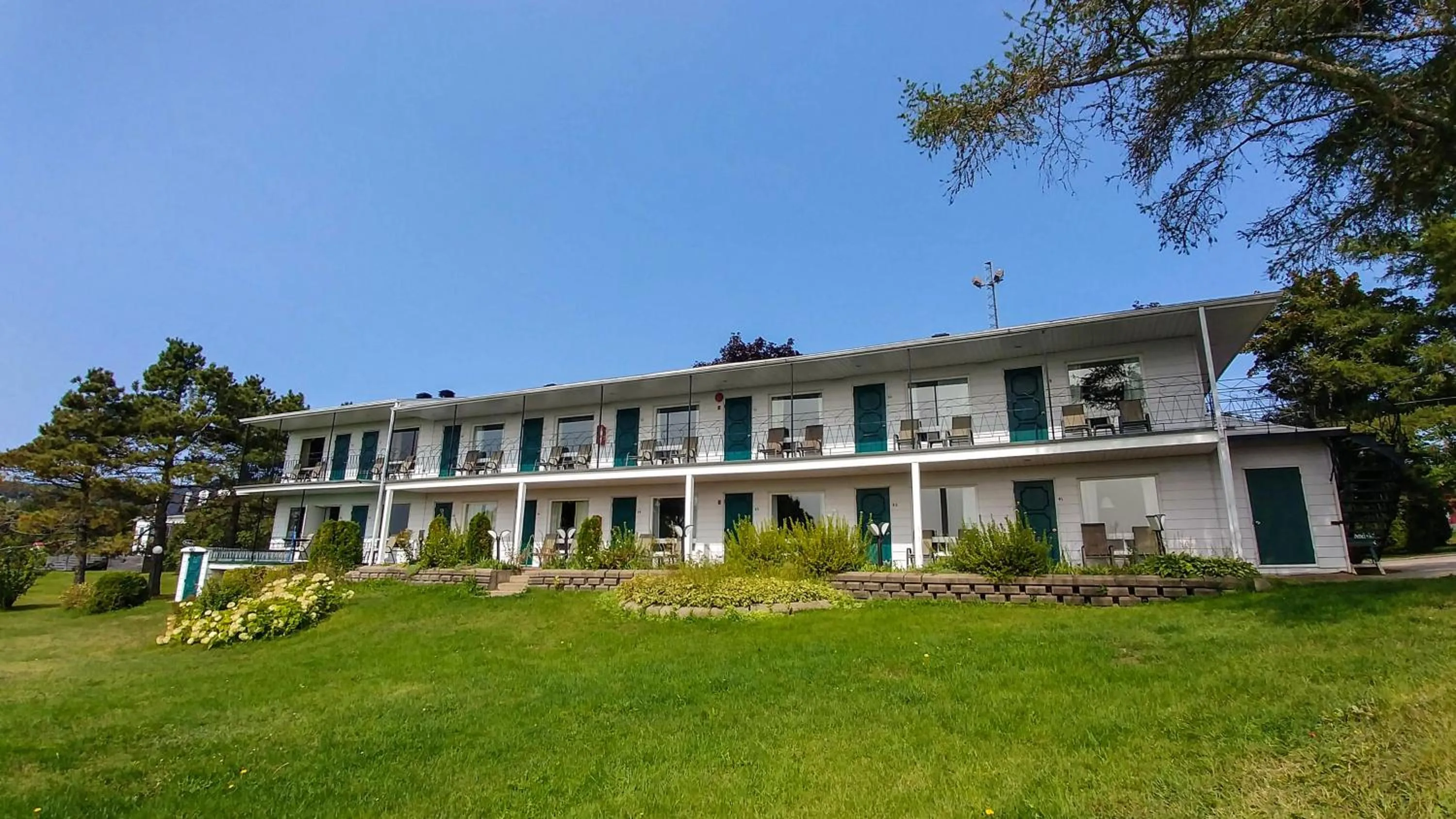 Property building in Auberge de nos Aieux