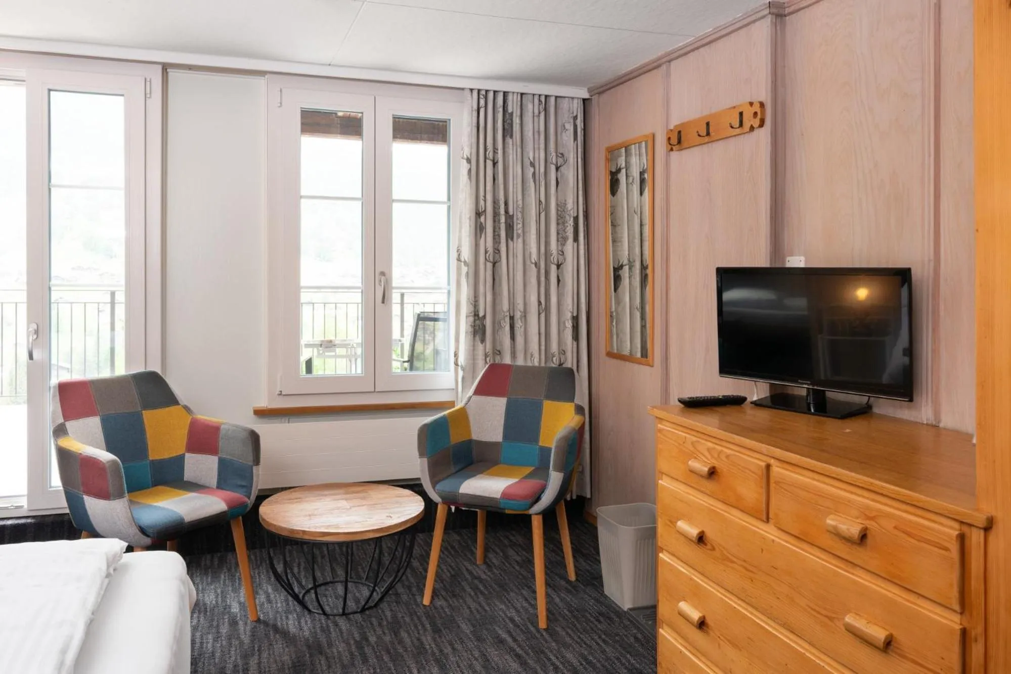 Photo of the whole room in Jungfrau Lodge, Swiss Mountain Hotel