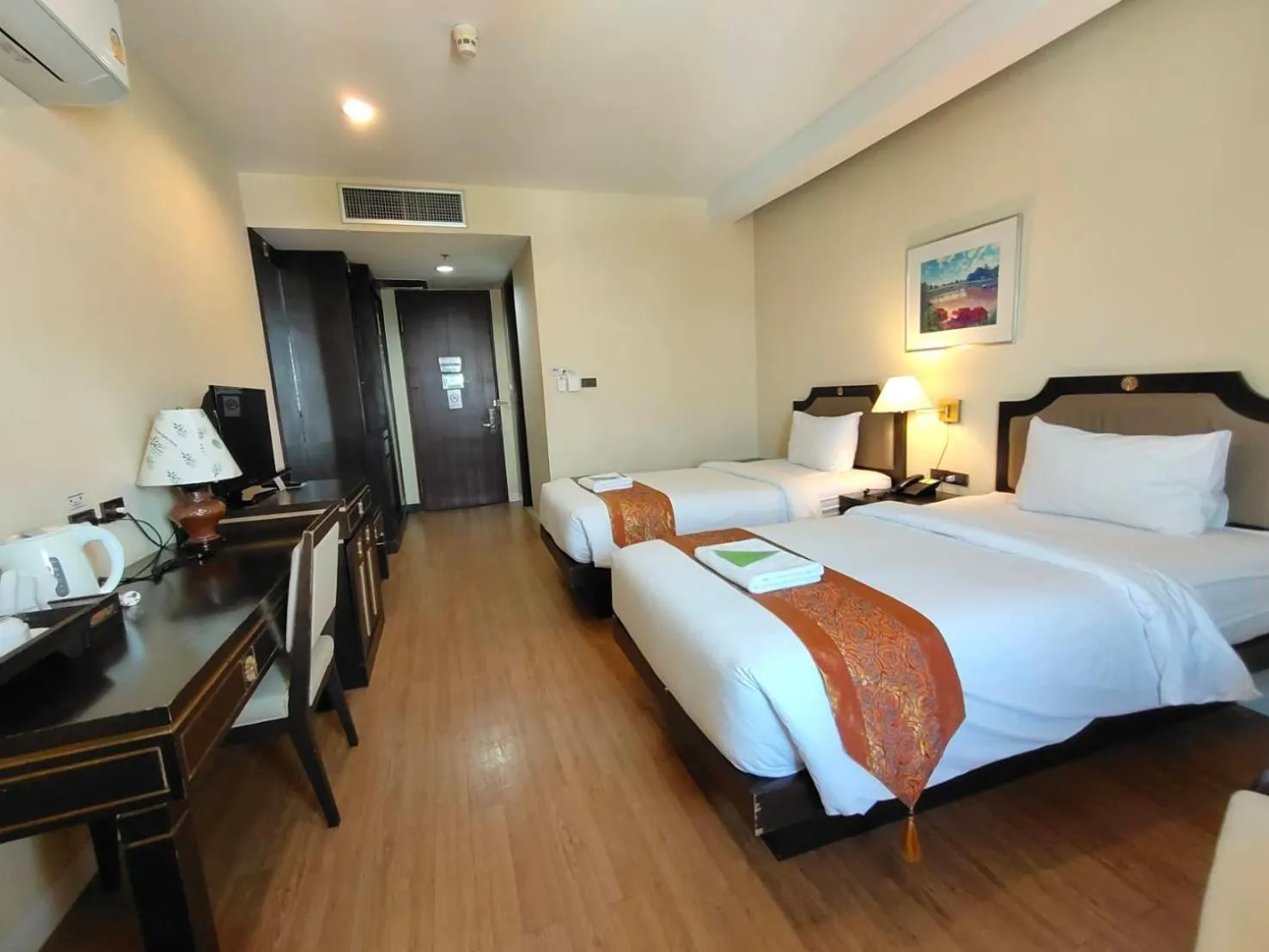 Photo of the whole room, Bed in Wangchan Riverview