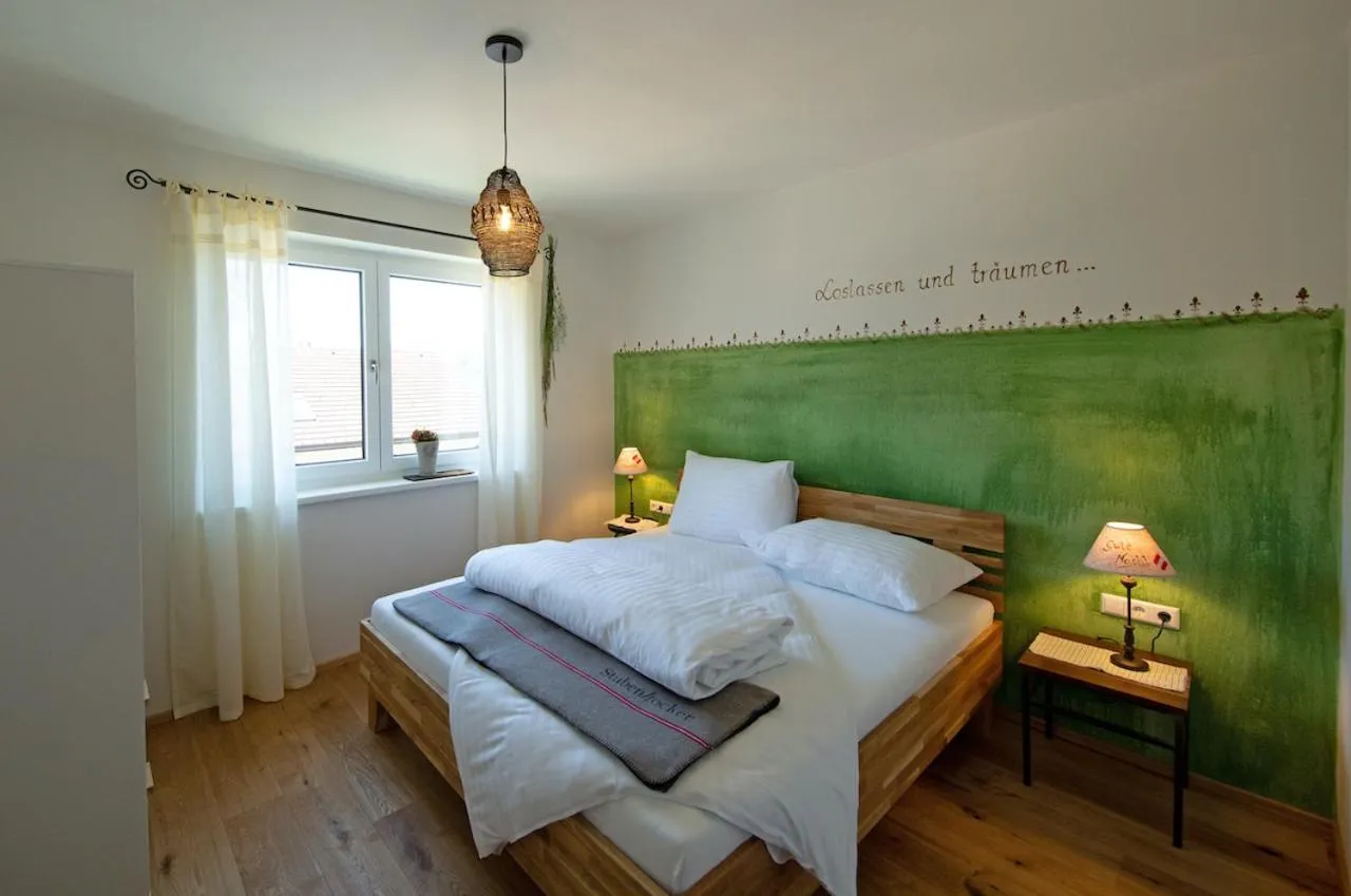 Bed in Ferienwohnungen Waltraud Trinker, Haus