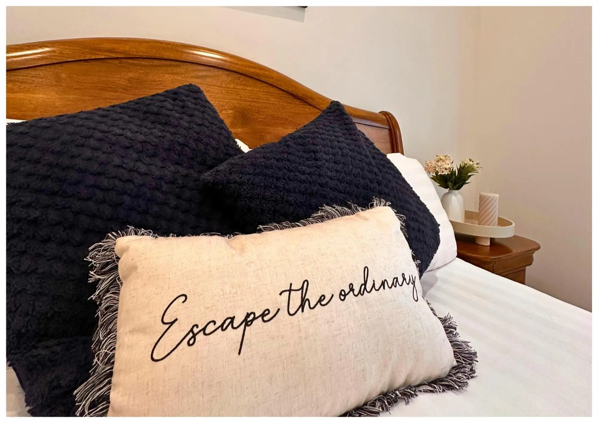 Bed in 16 Queen Avenue Collection by Happy Days