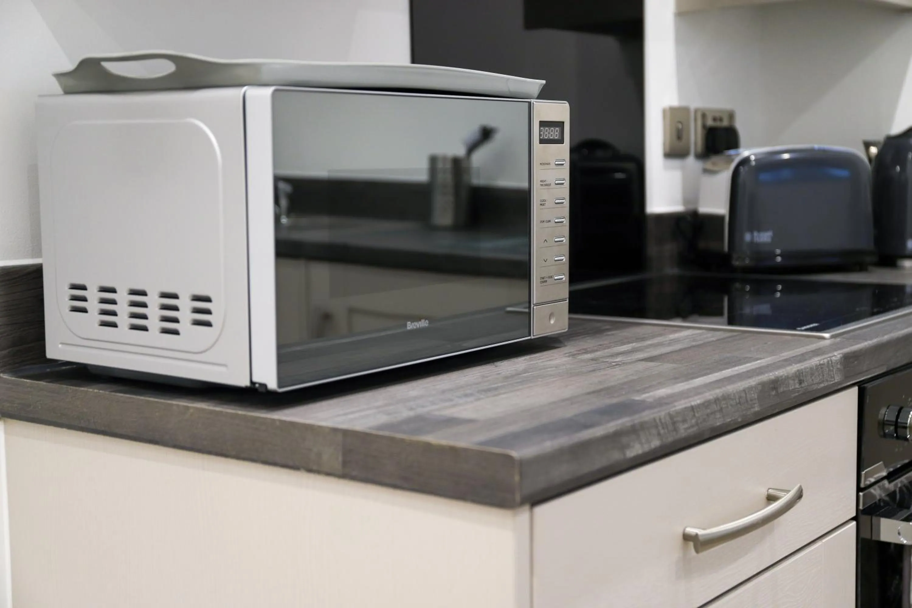 minibar in 16 Queen Avenue Collection by Happy Days