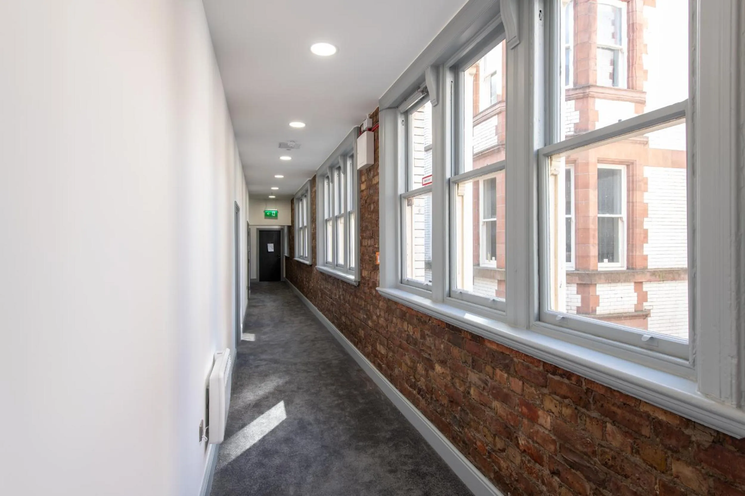 16 Queen Avenue Collection by Happy Days