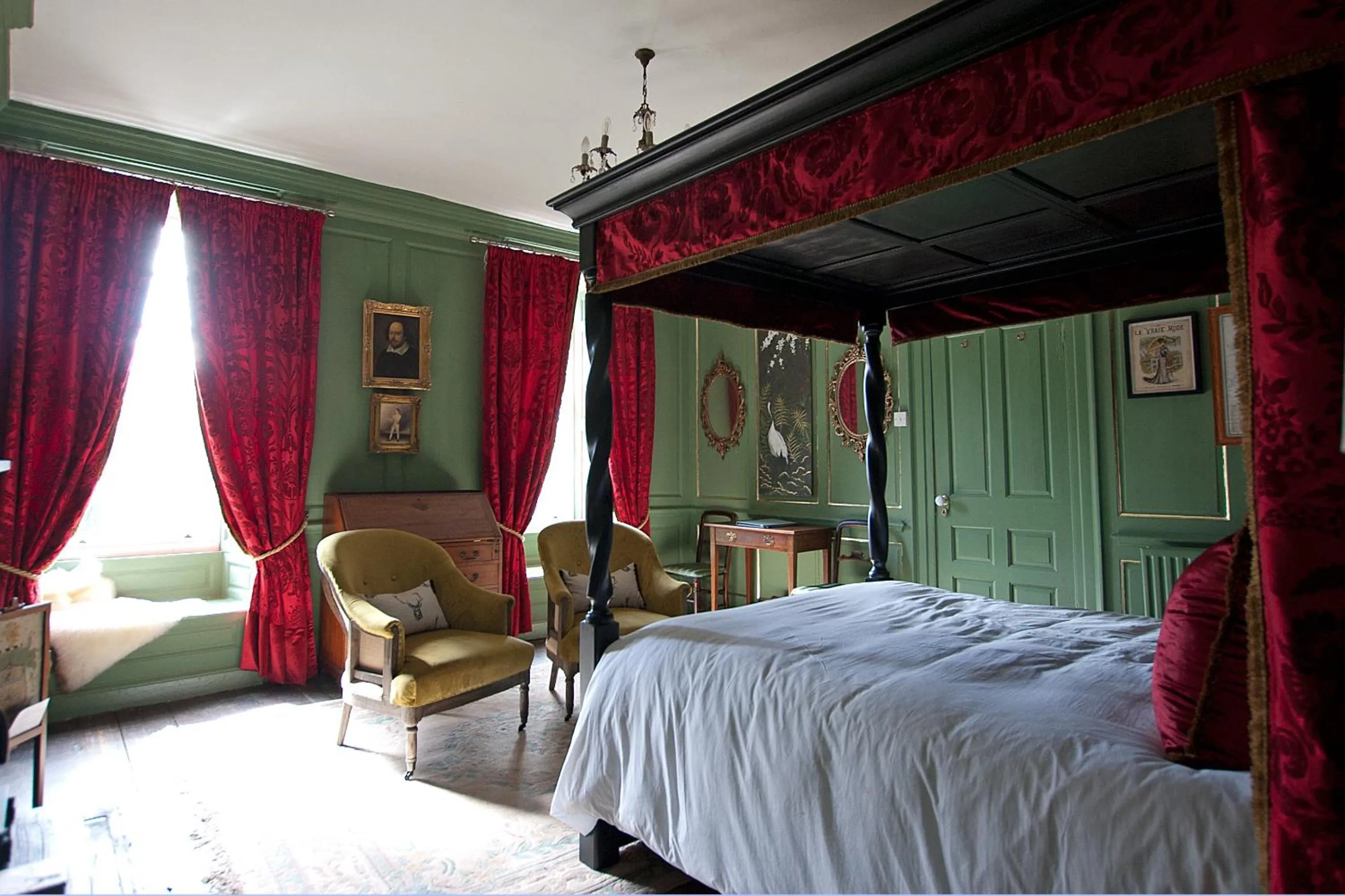Photo of the whole room, Bed in The Great House B&B