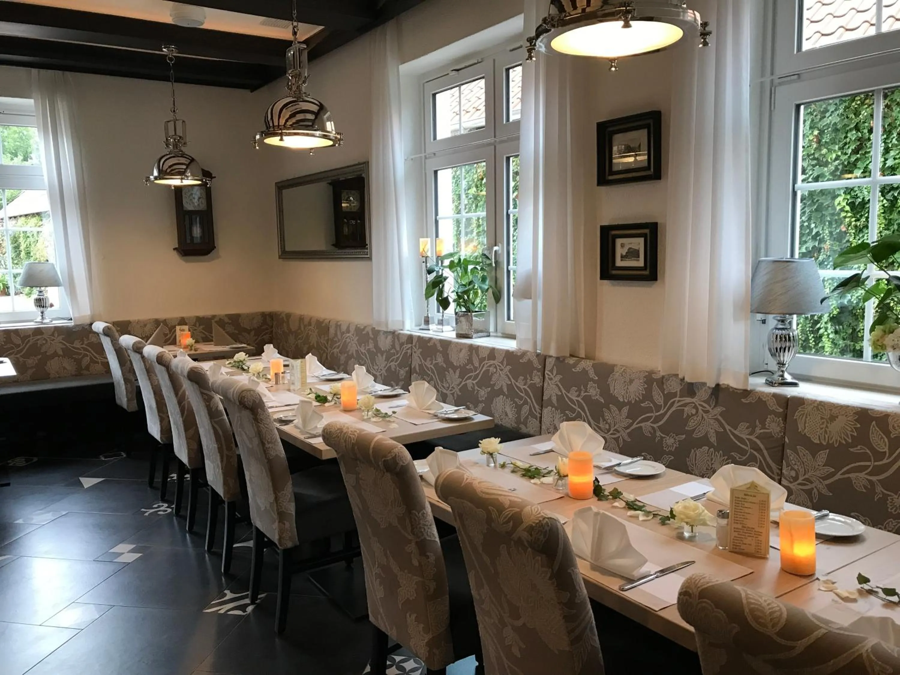 Restaurant/places to eat in Hotel Haase