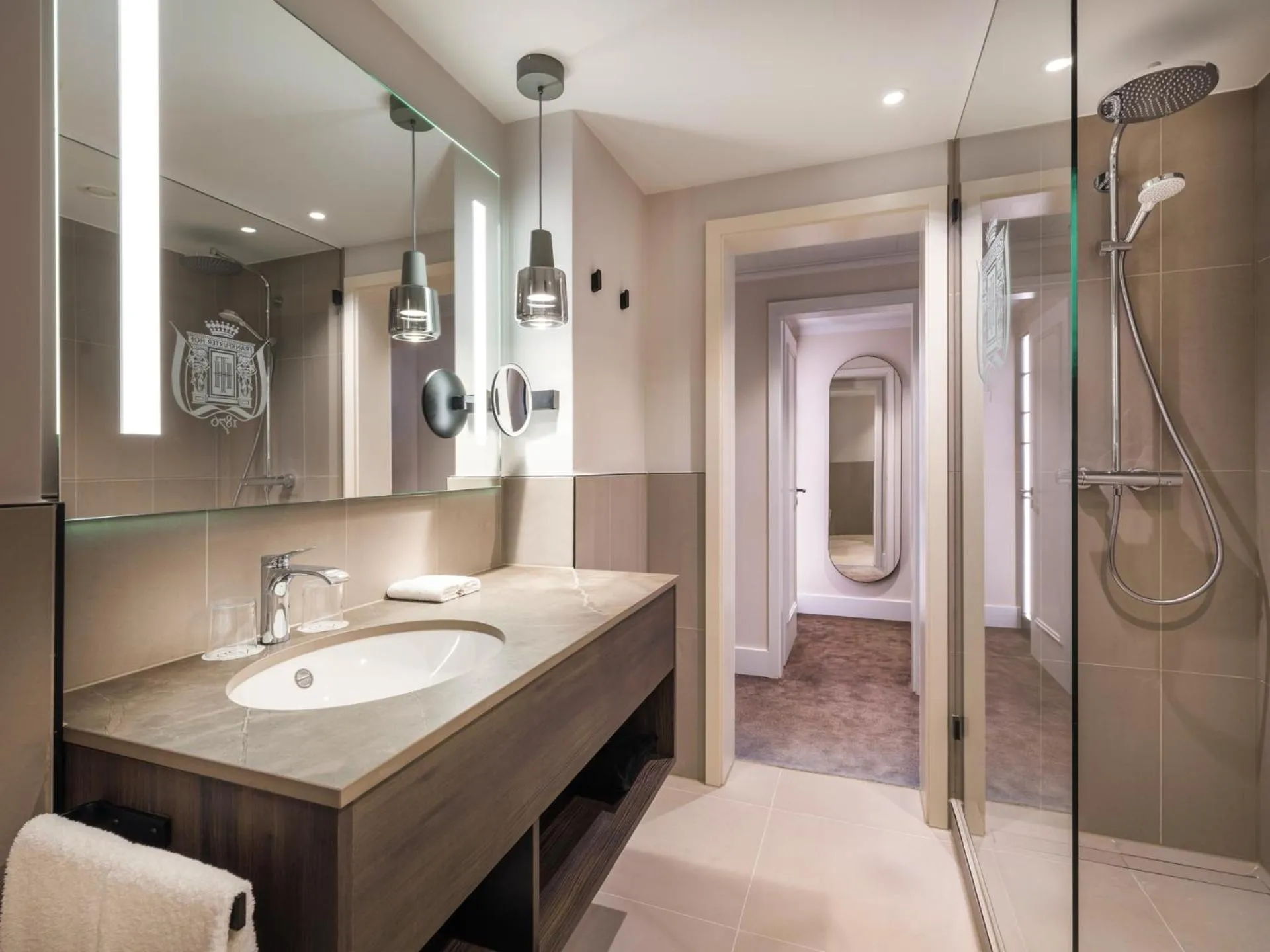 Bathroom in Steigenberger Icon Frankfurter Hof