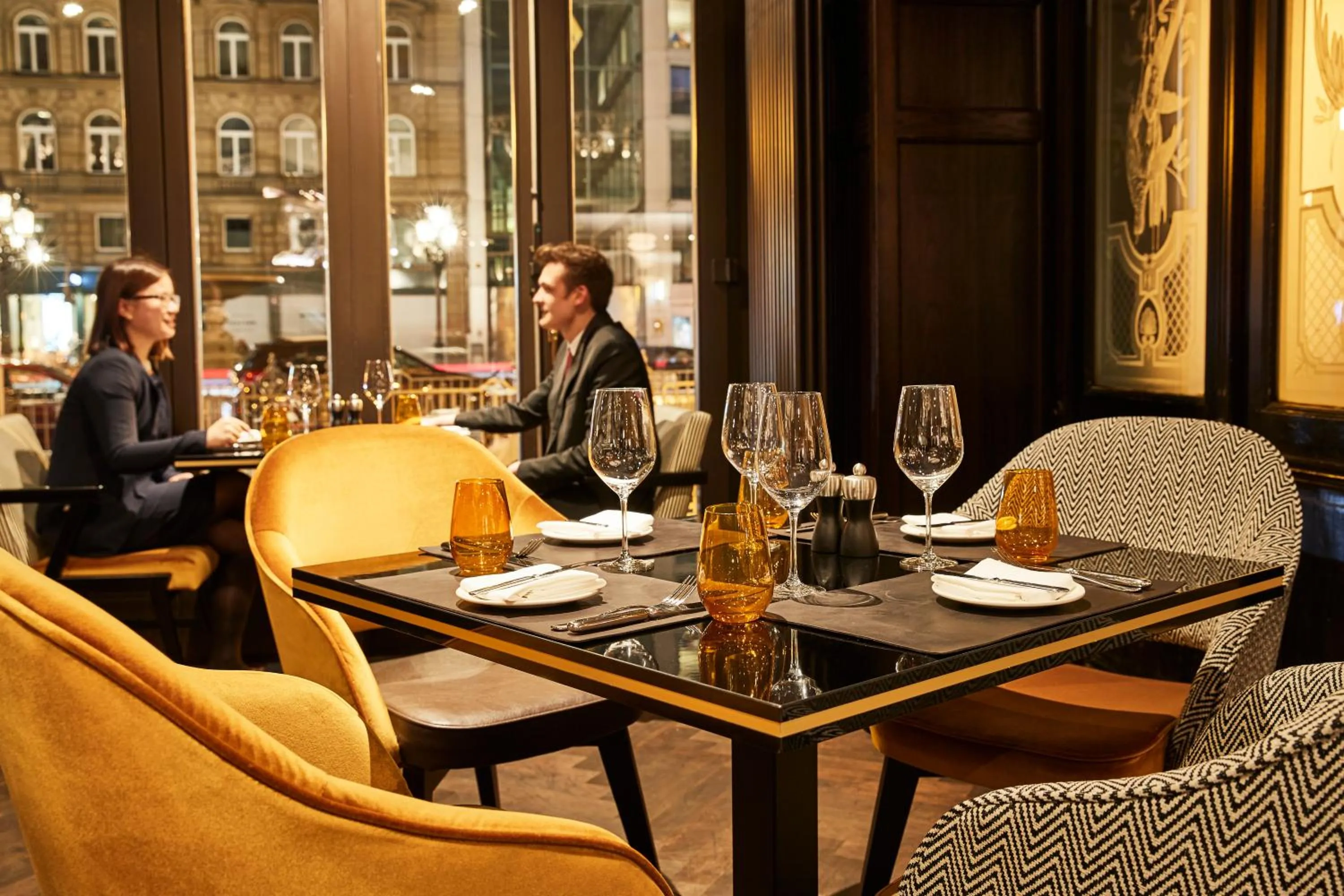 Restaurant/places to eat in Steigenberger Icon Frankfurter Hof