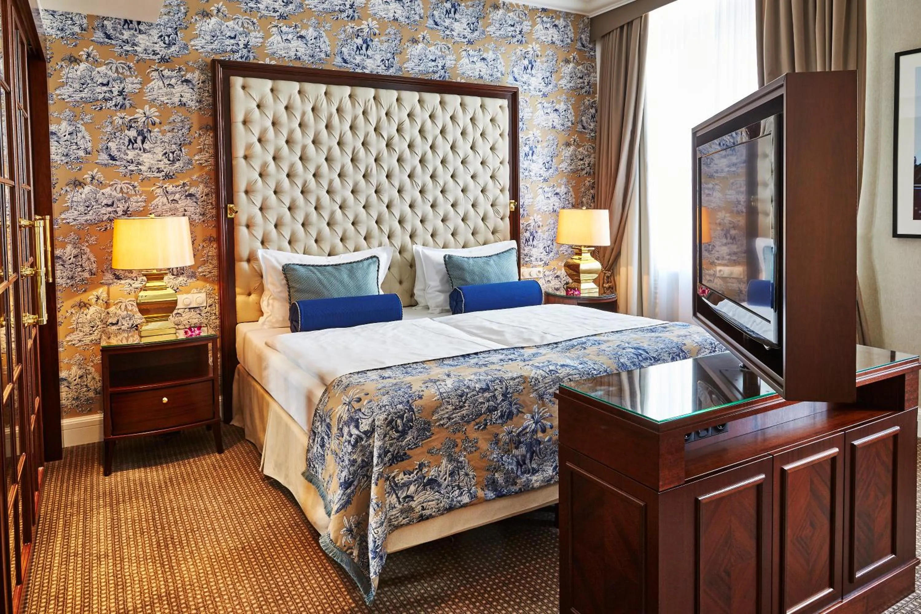 Bed in Steigenberger Icon Frankfurter Hof