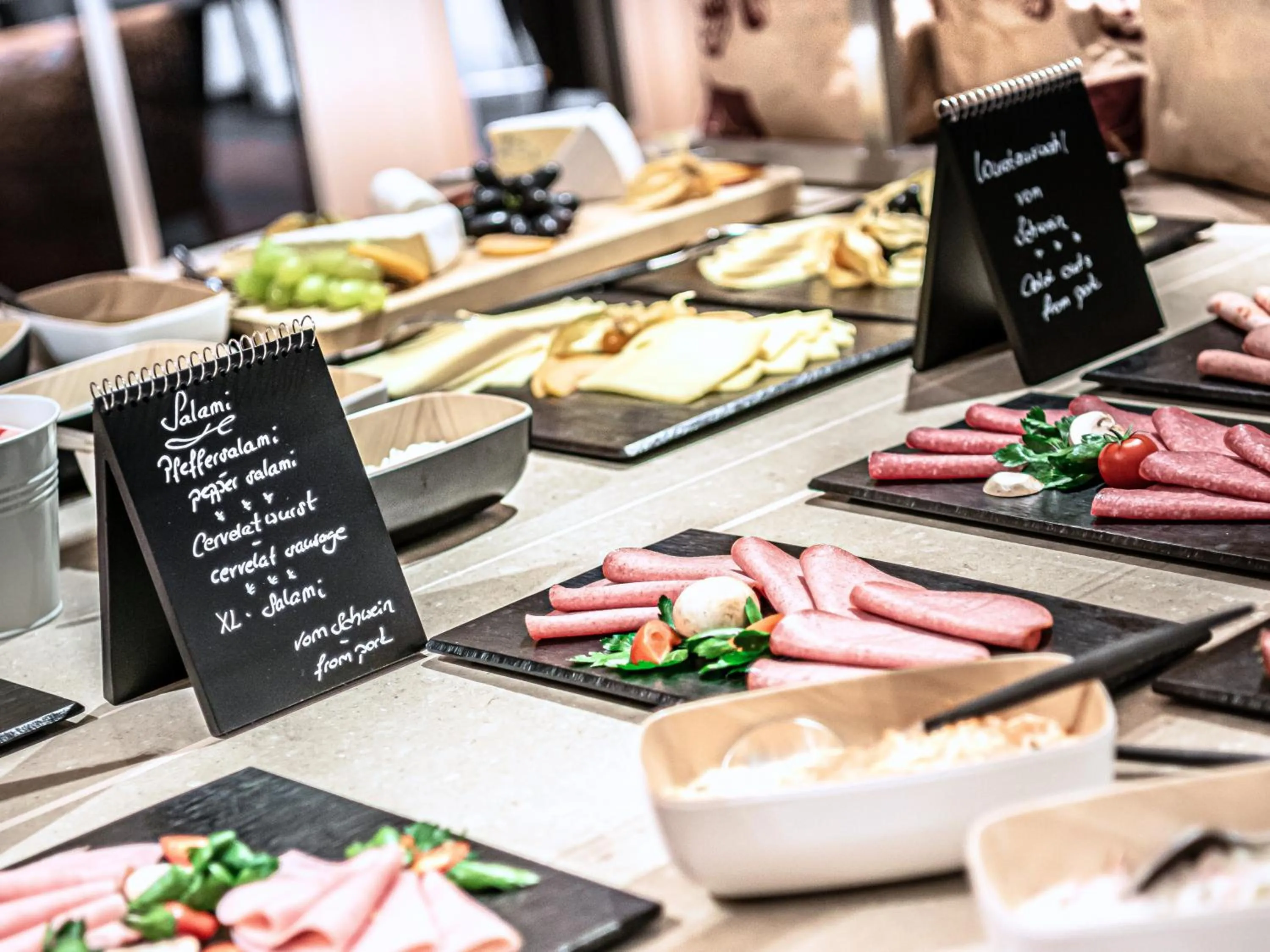 Breakfast in Steigenberger Hotel Treudelberg Hamburg