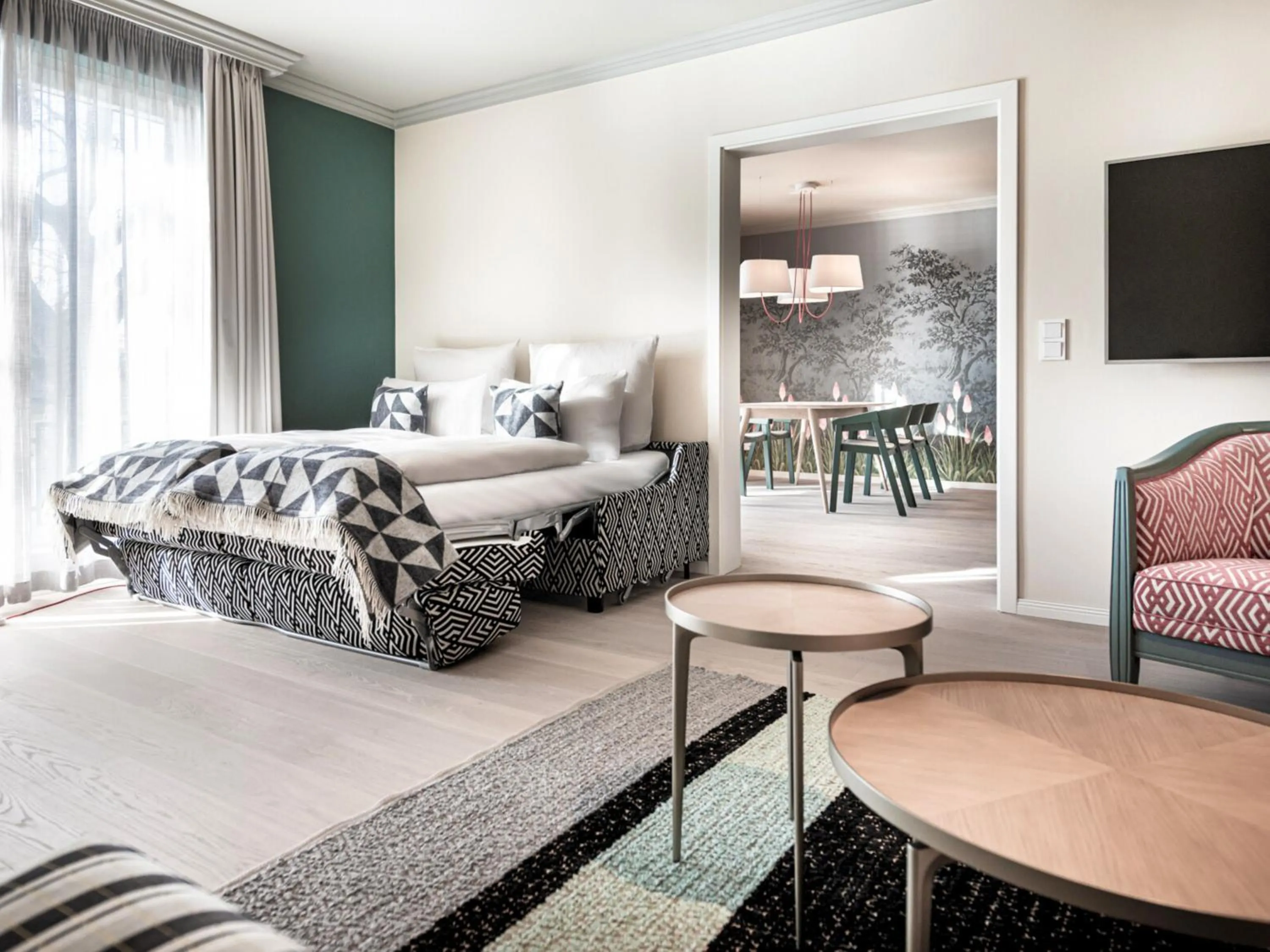 Bedroom, Bed in Steigenberger Hotel Treudelberg Hamburg