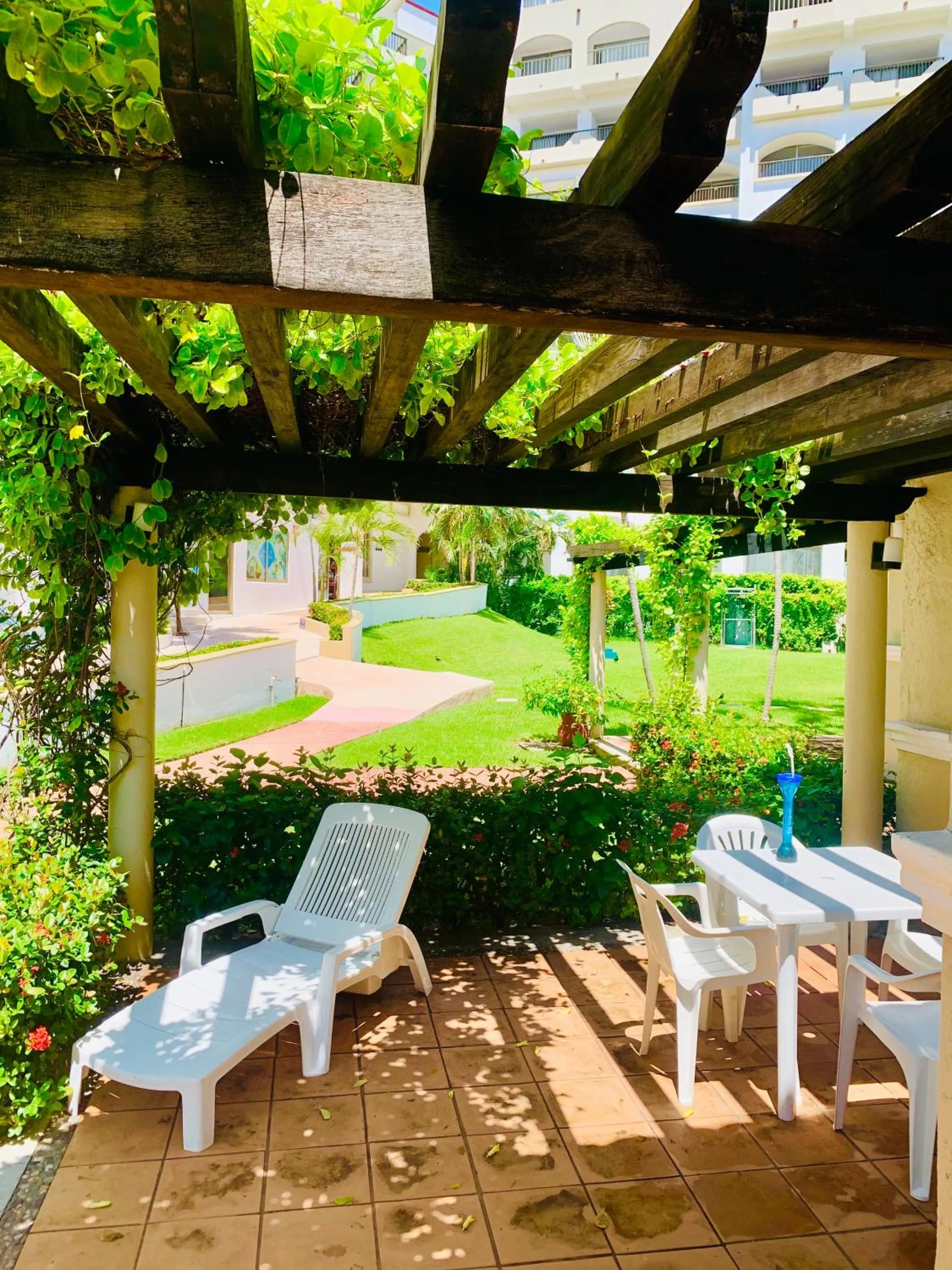 Seating area in VILLA PARA 5P 4A 1M dentro del Hotel a un lado del Krystal IXTAPA Con Playa WiFi