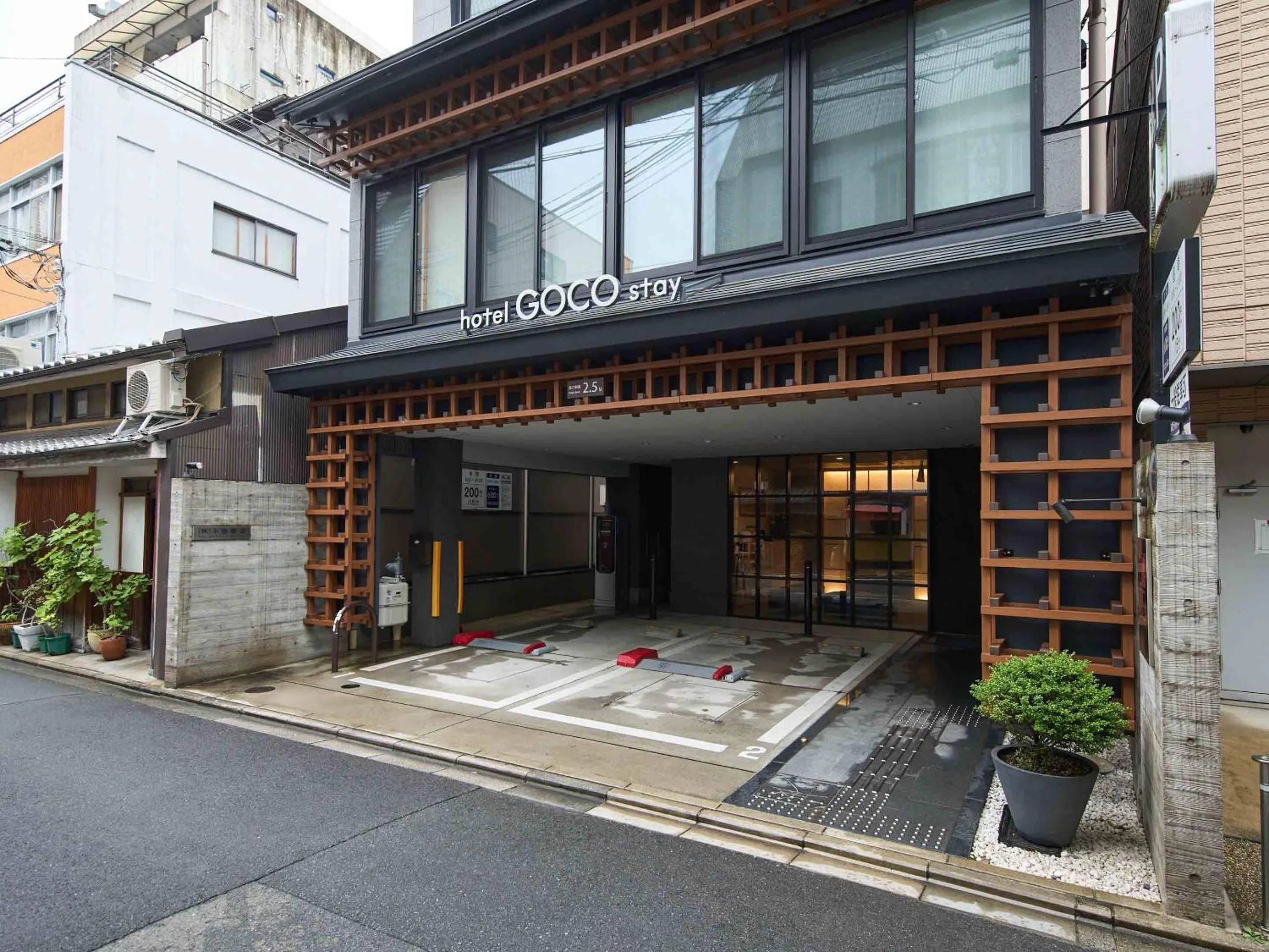 Facade/entrance in Hotel GOCO stay Kyoto Shijo Kawaramachi