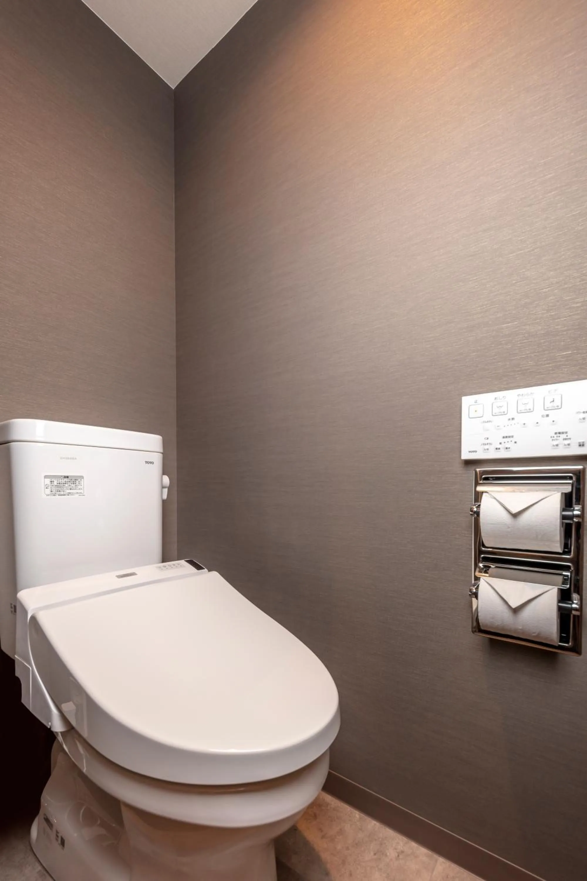 Toilet in Hotel GOCO stay Kyoto Shijo Kawaramachi