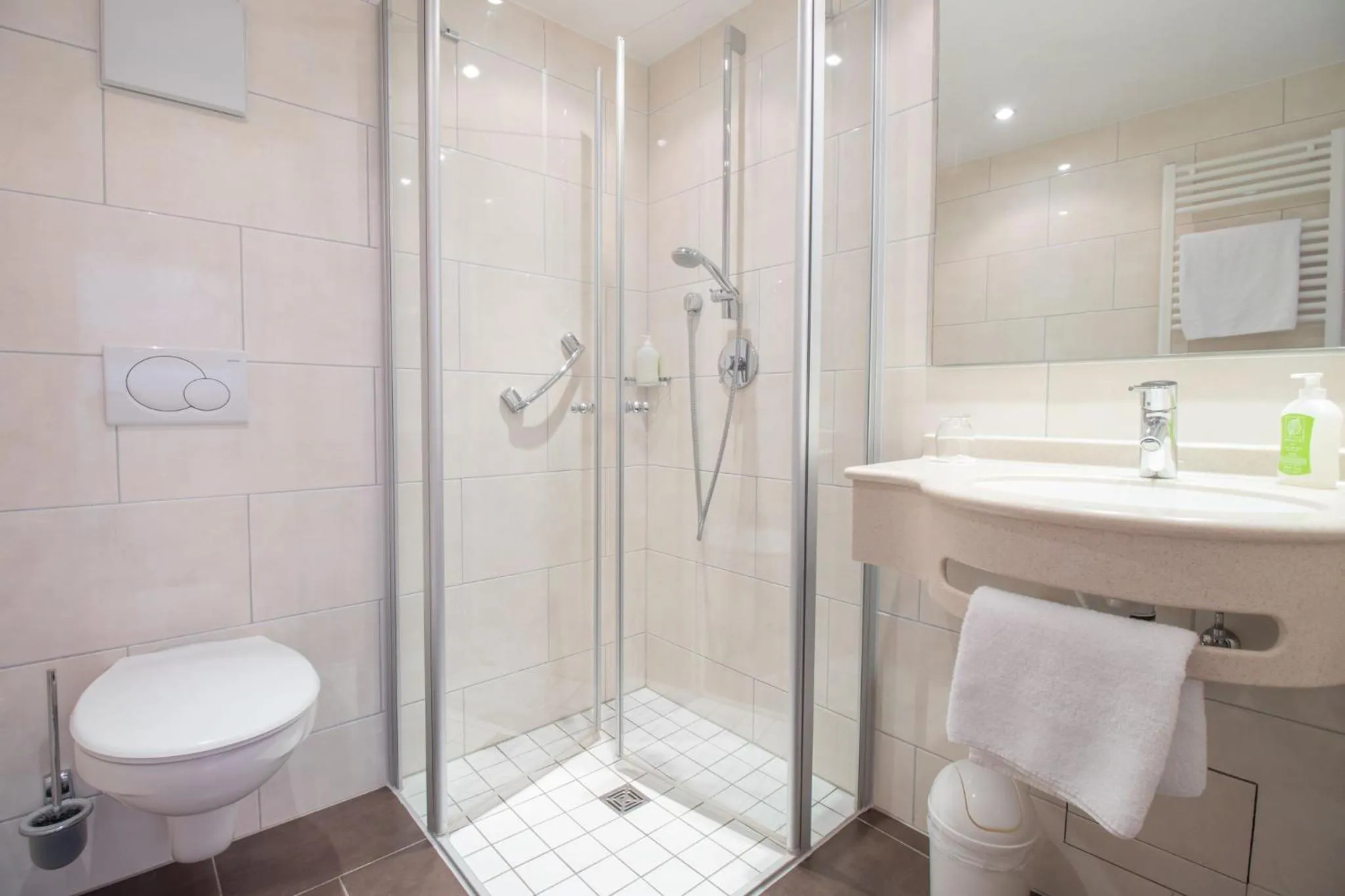 Bathroom in Landgasthof & Hotel zur Rose Berg