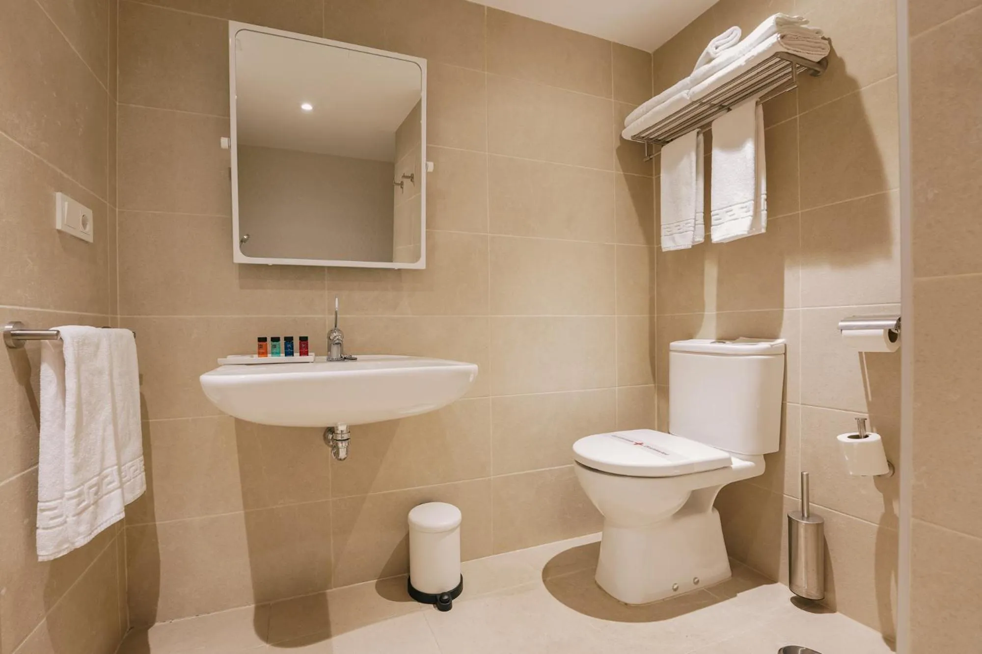 Bathroom in Debambú Atarazanas