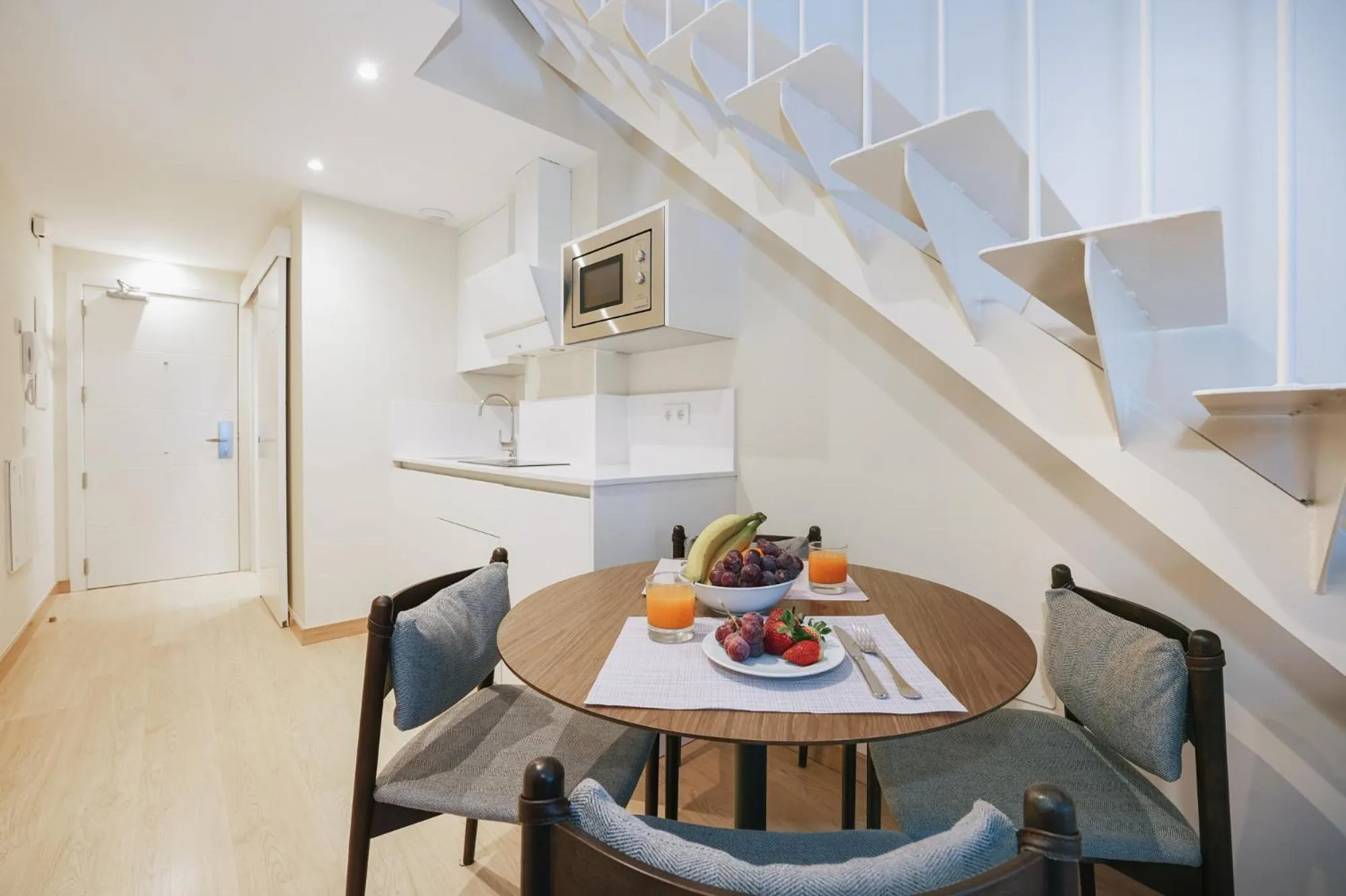 Seating area in Debambú Atarazanas