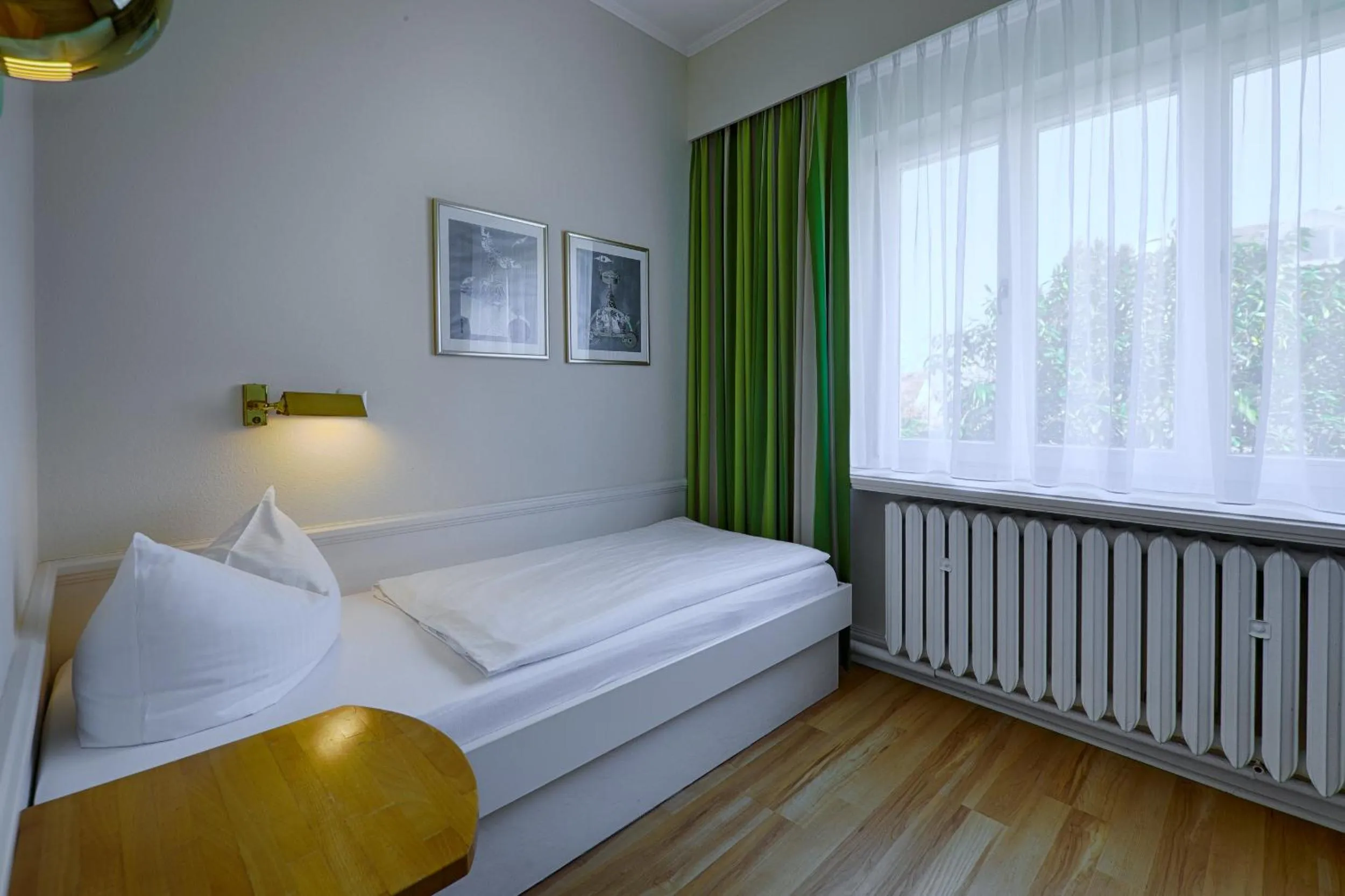 Photo of the whole room, Bed in Meeressterne Hotel Residenz in Heringsdorf