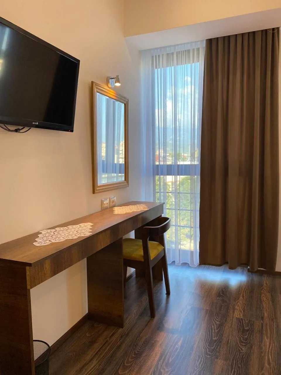 TV and multimedia in Hotel Republika Berat