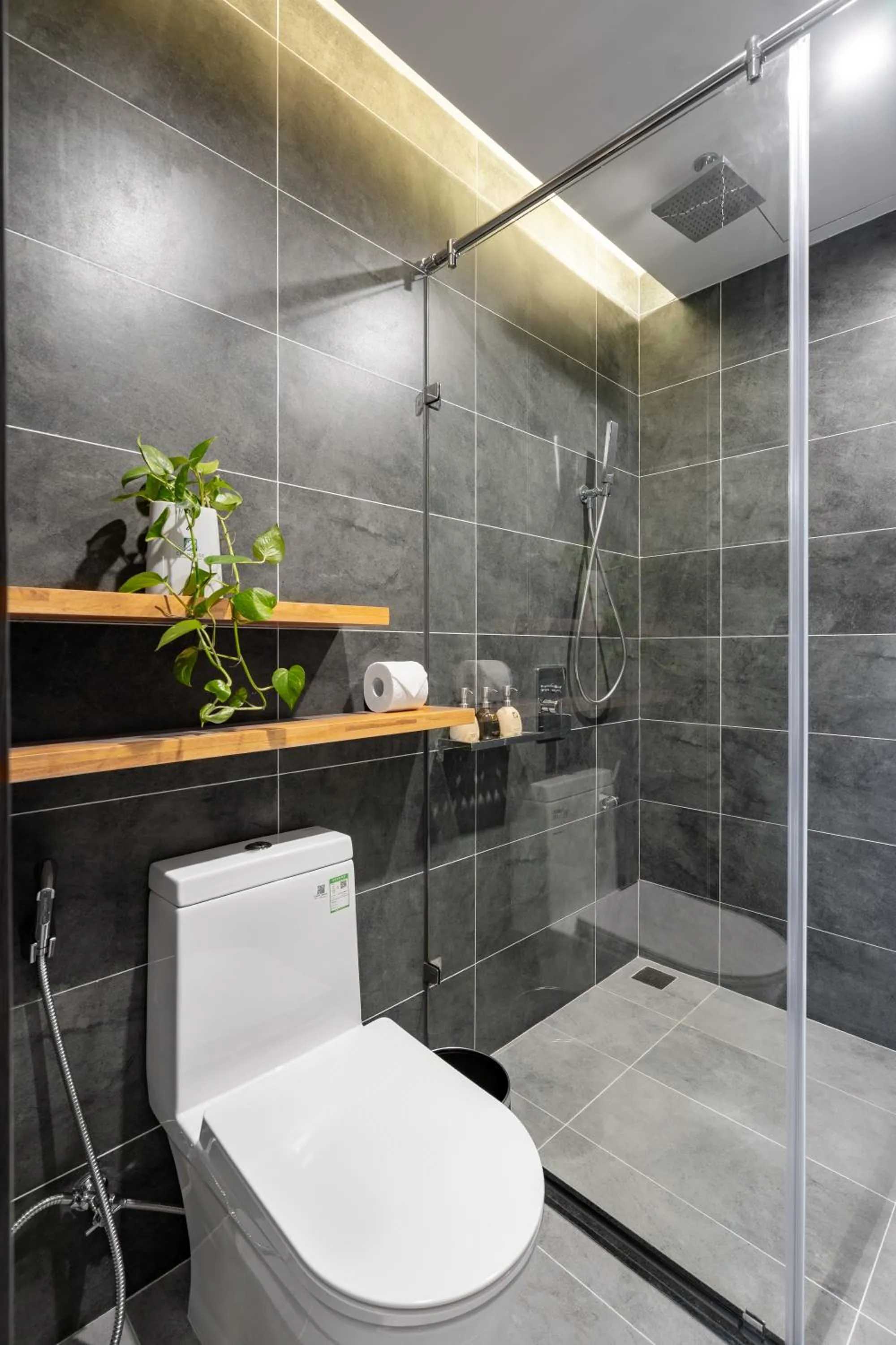 Bathroom in Chi House Danang Hotel and Apartment