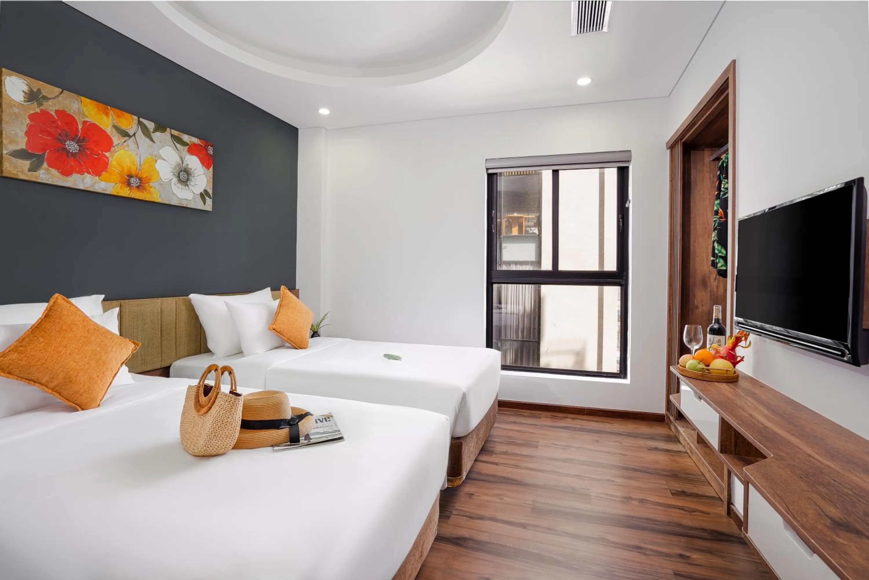 Photo of the whole room, Bed in Chi House Danang Hotel and Apartment